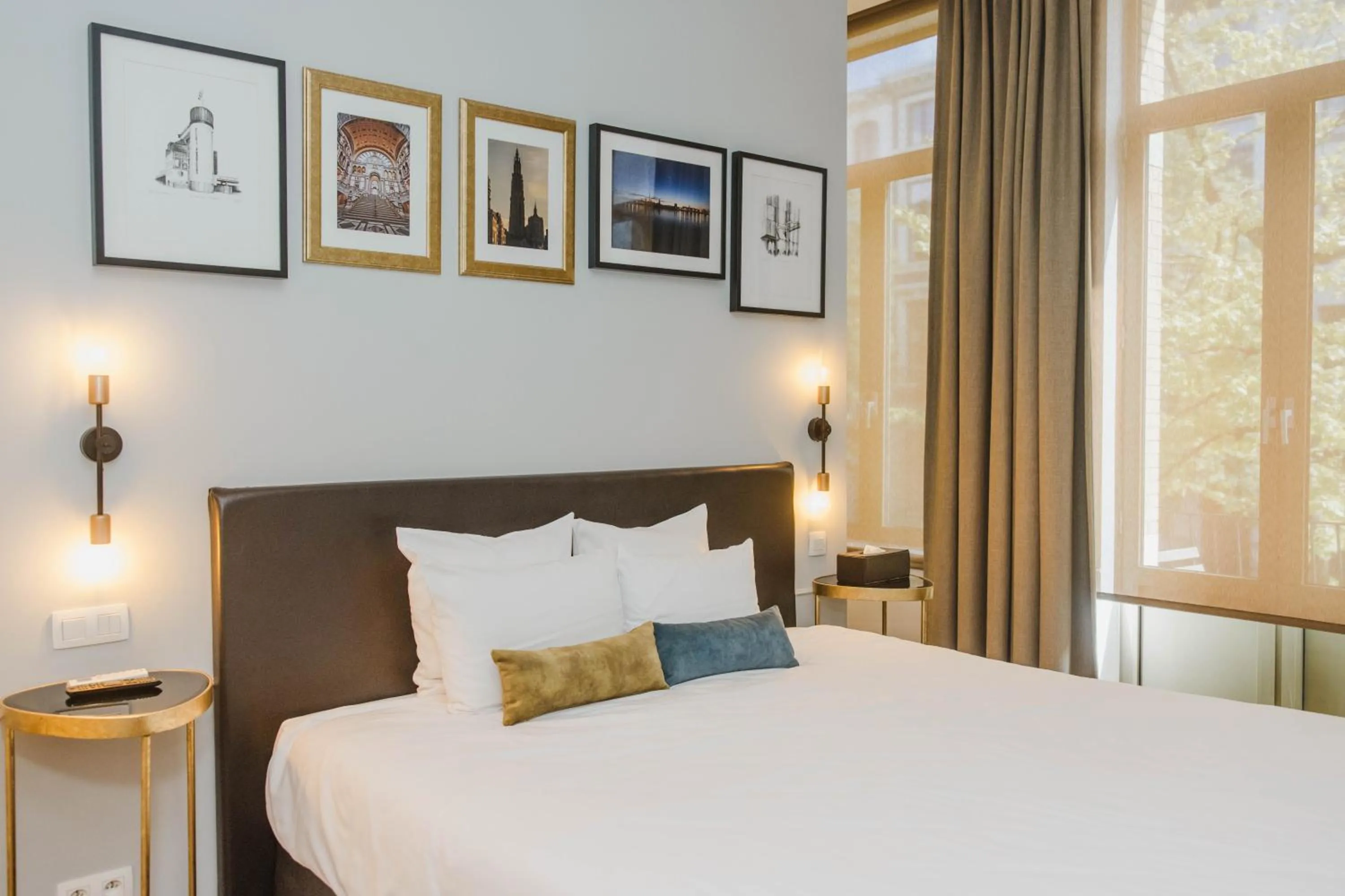 Bedroom, Bed in Boutique hotel Maison Emile