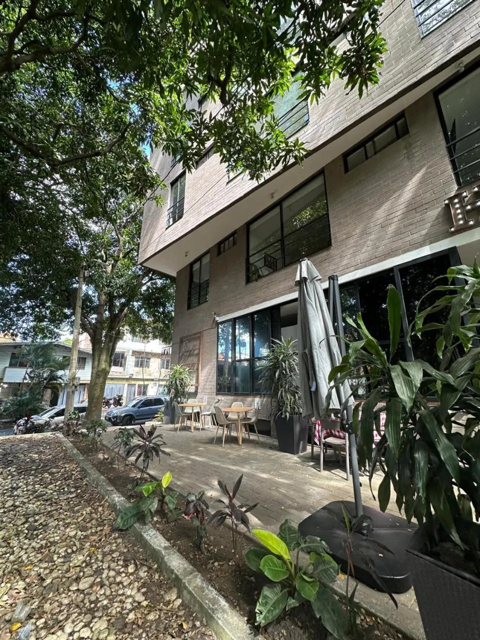 Property building in Hotel Zona Verde