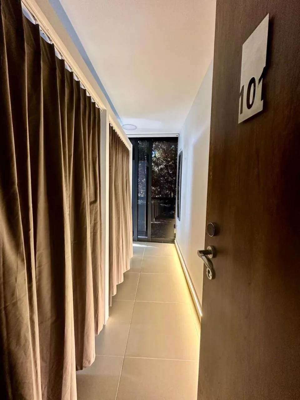 Single Bed in Mixed Dormitory Room in Hotel Zona Verde