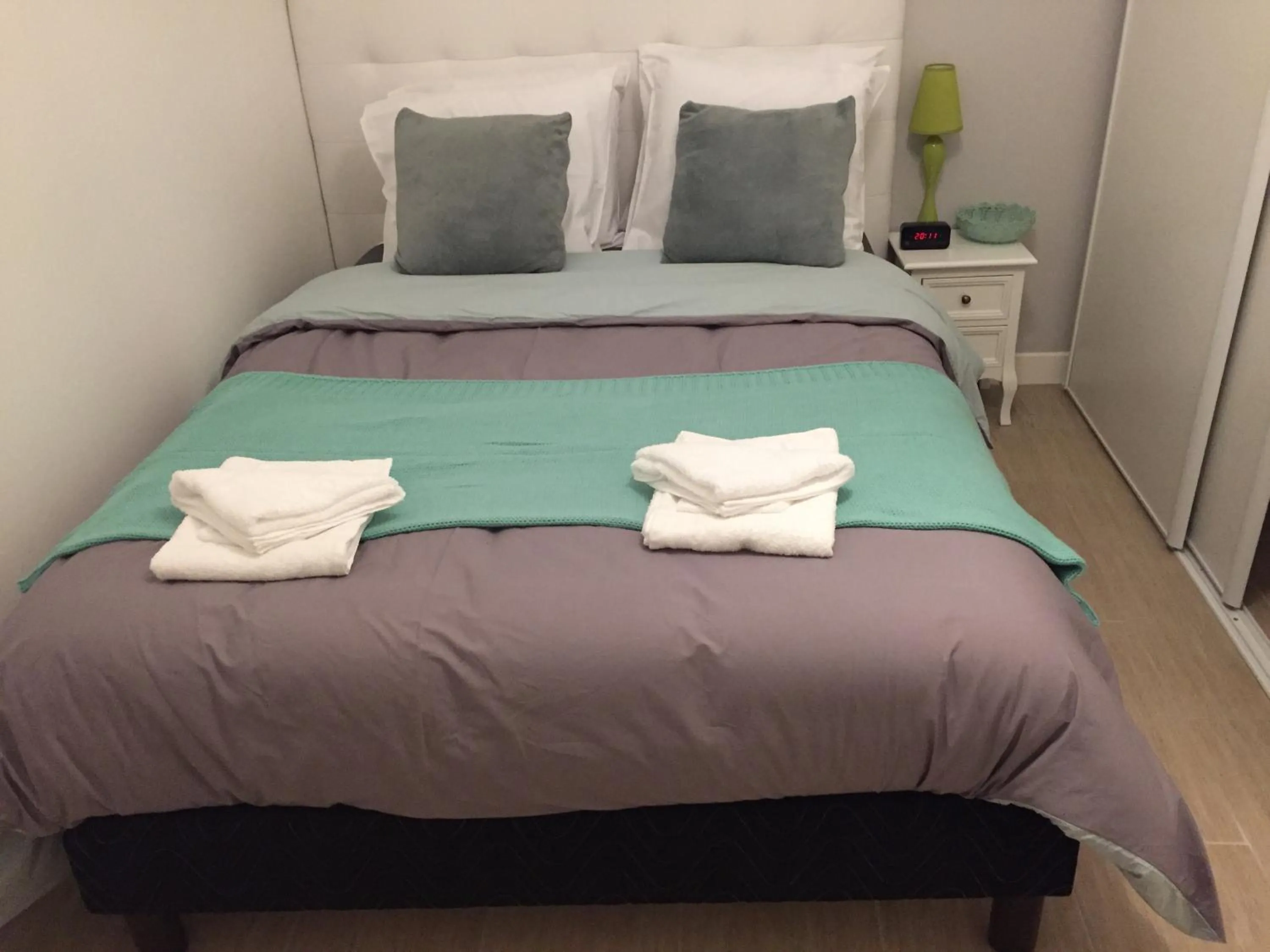 Bedroom, Bed in koechi