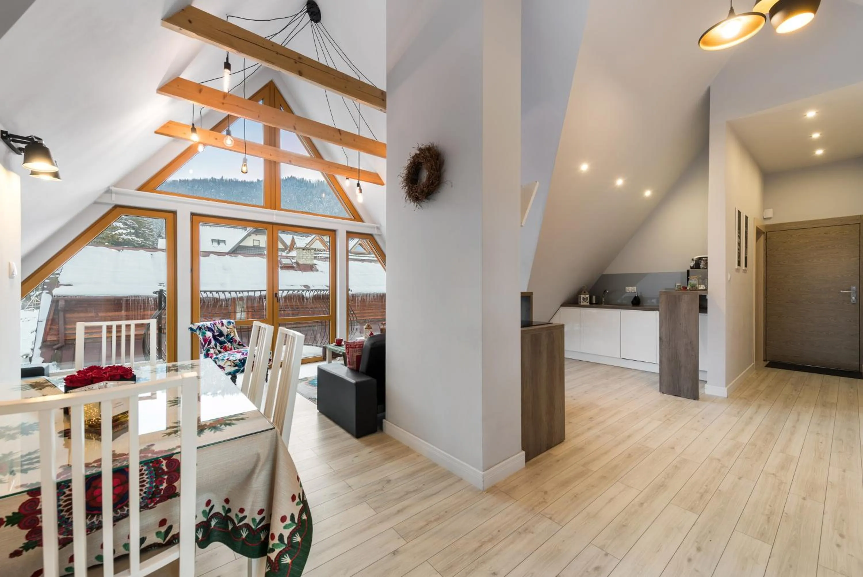 Communal lounge/ TV room in Bory6a Apartamenty & Free Parking