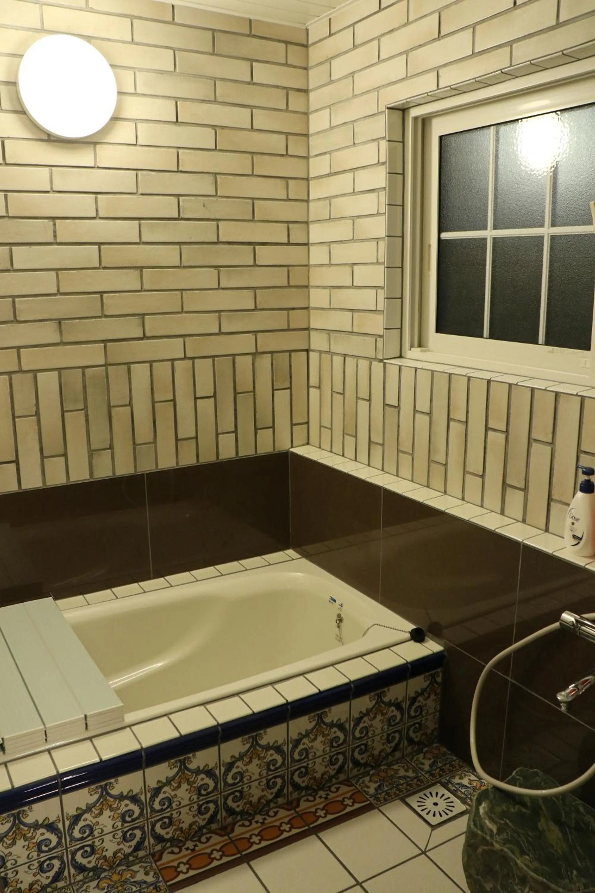 Hot Tub in Guest House Dohei