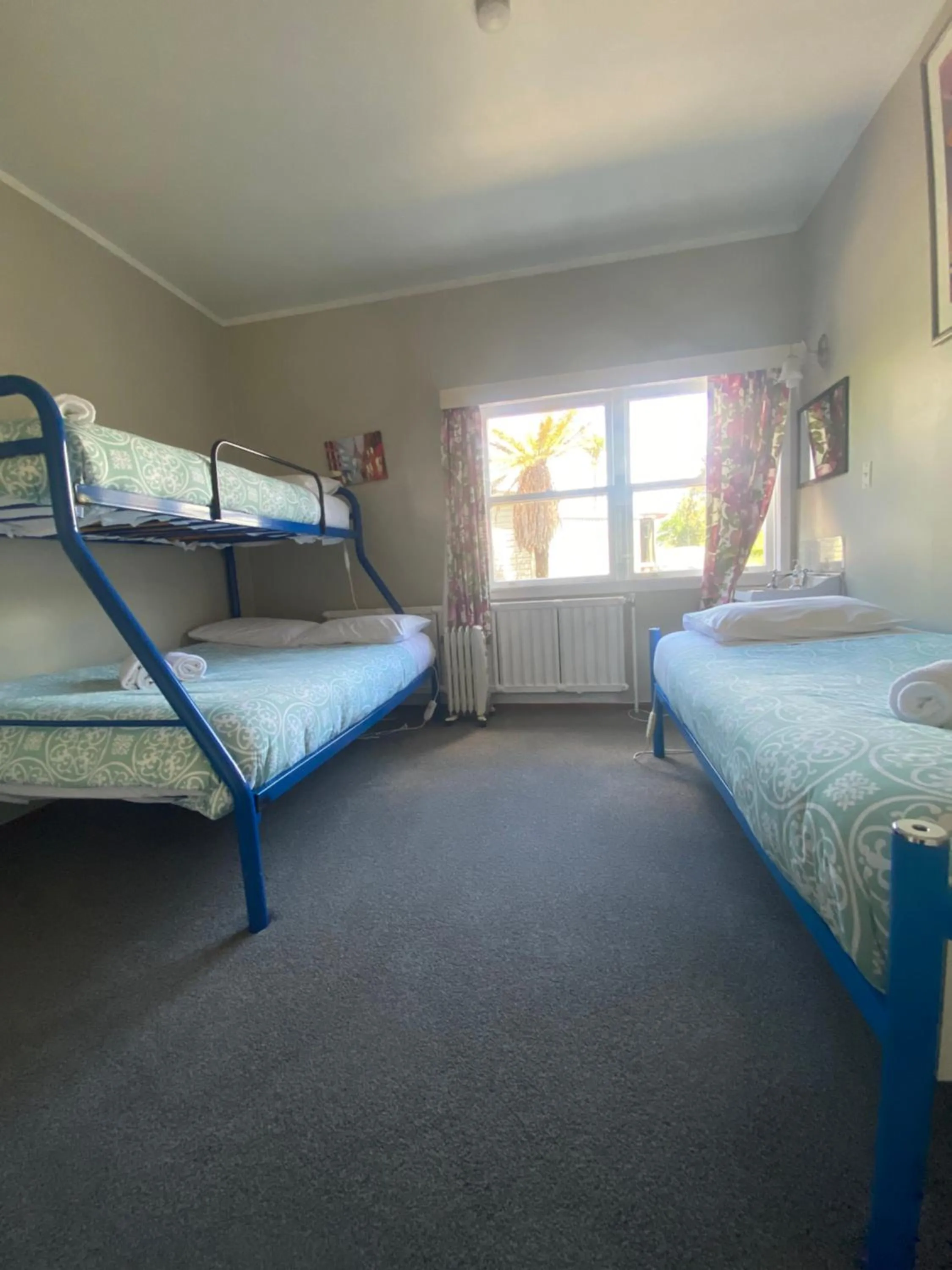 Bed in National Park Alpine Lodge