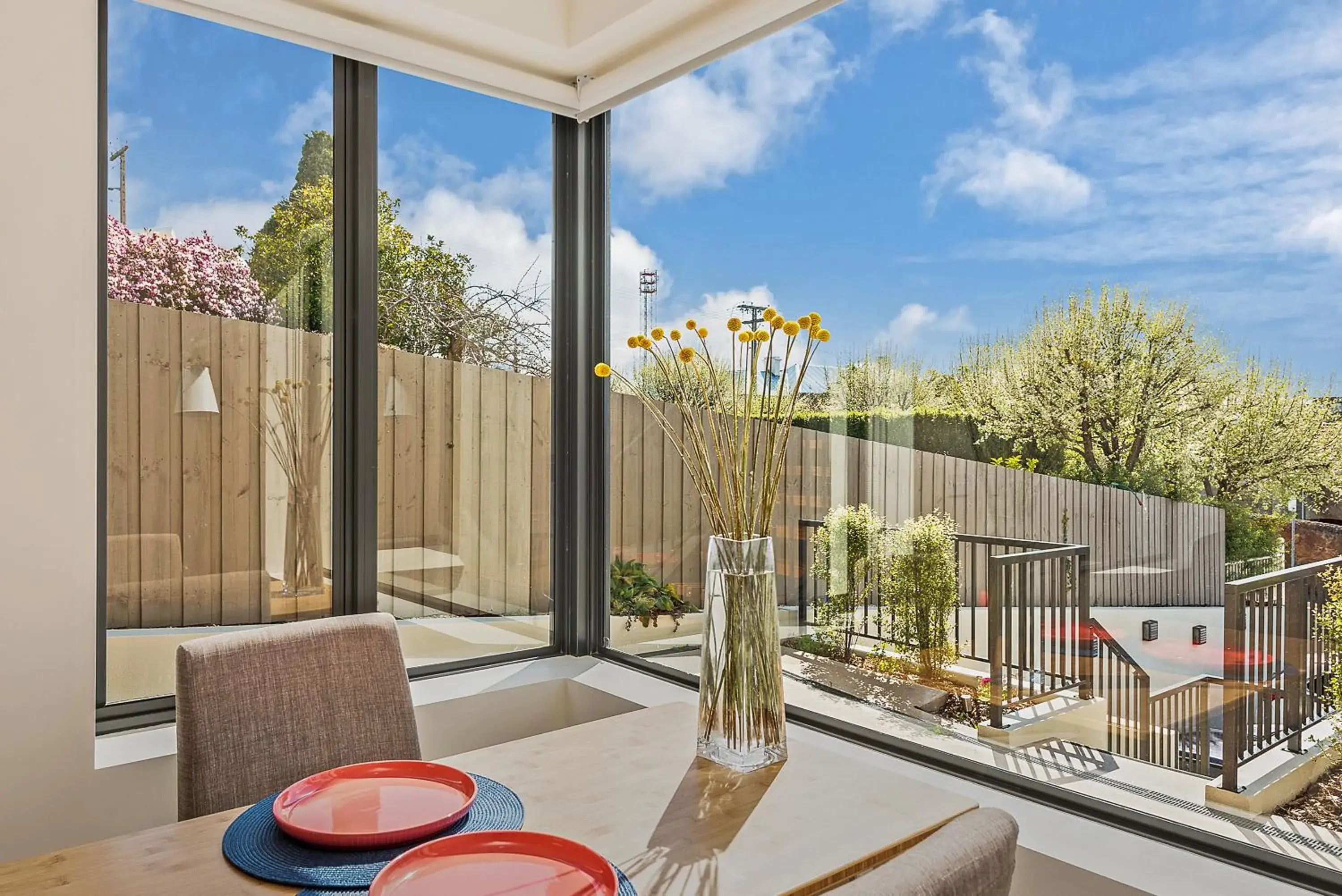 Executive One-Bedroom Apartment - 2 in 110 Hampden Apartments Executive One-Bedroom Apartment - 2 in 110 Hampden Apartments