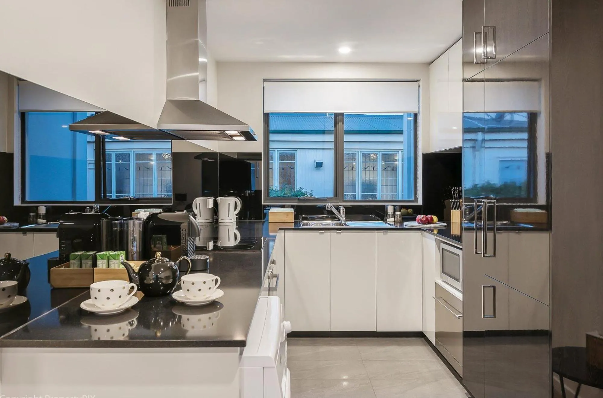 Kitchen or kitchenette in 110 Hampden Apartments