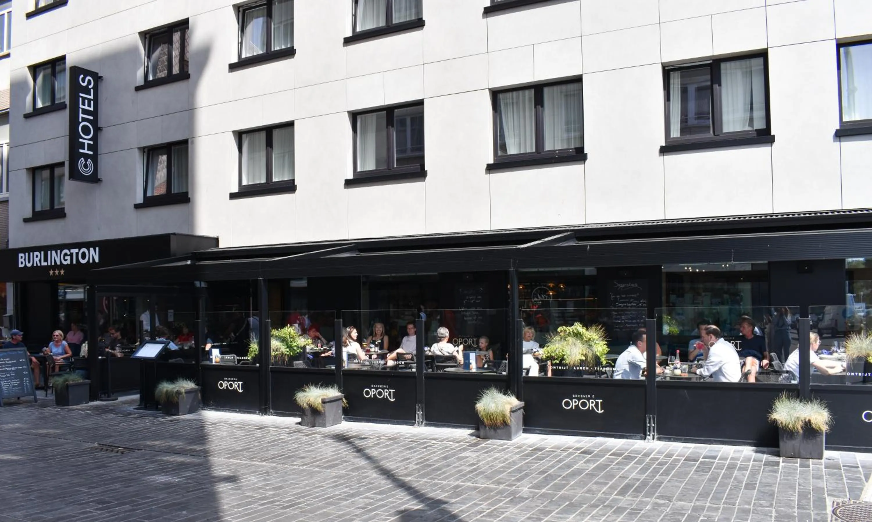 Property building in C-Hotels Burlington