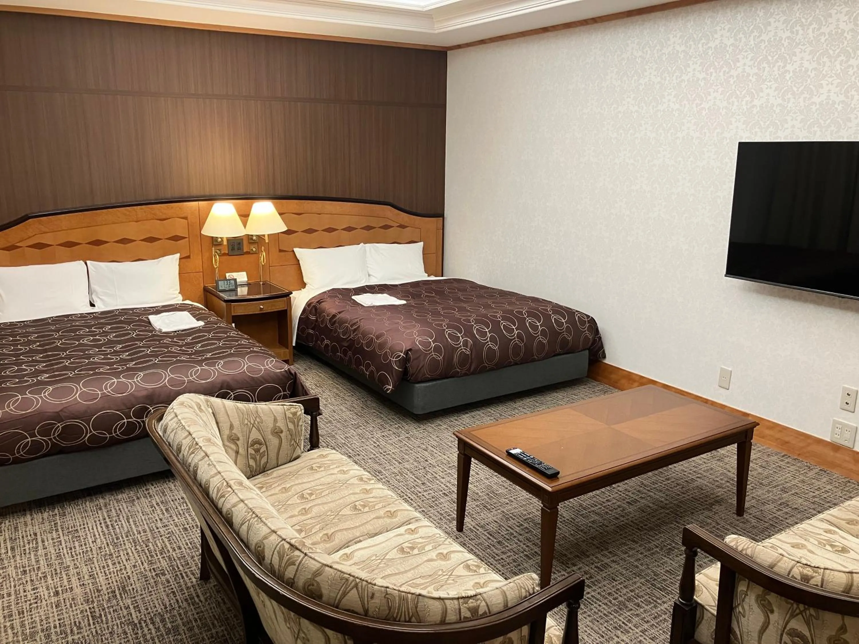 Photo of the whole room, Bed in Racine Shinmaebashi