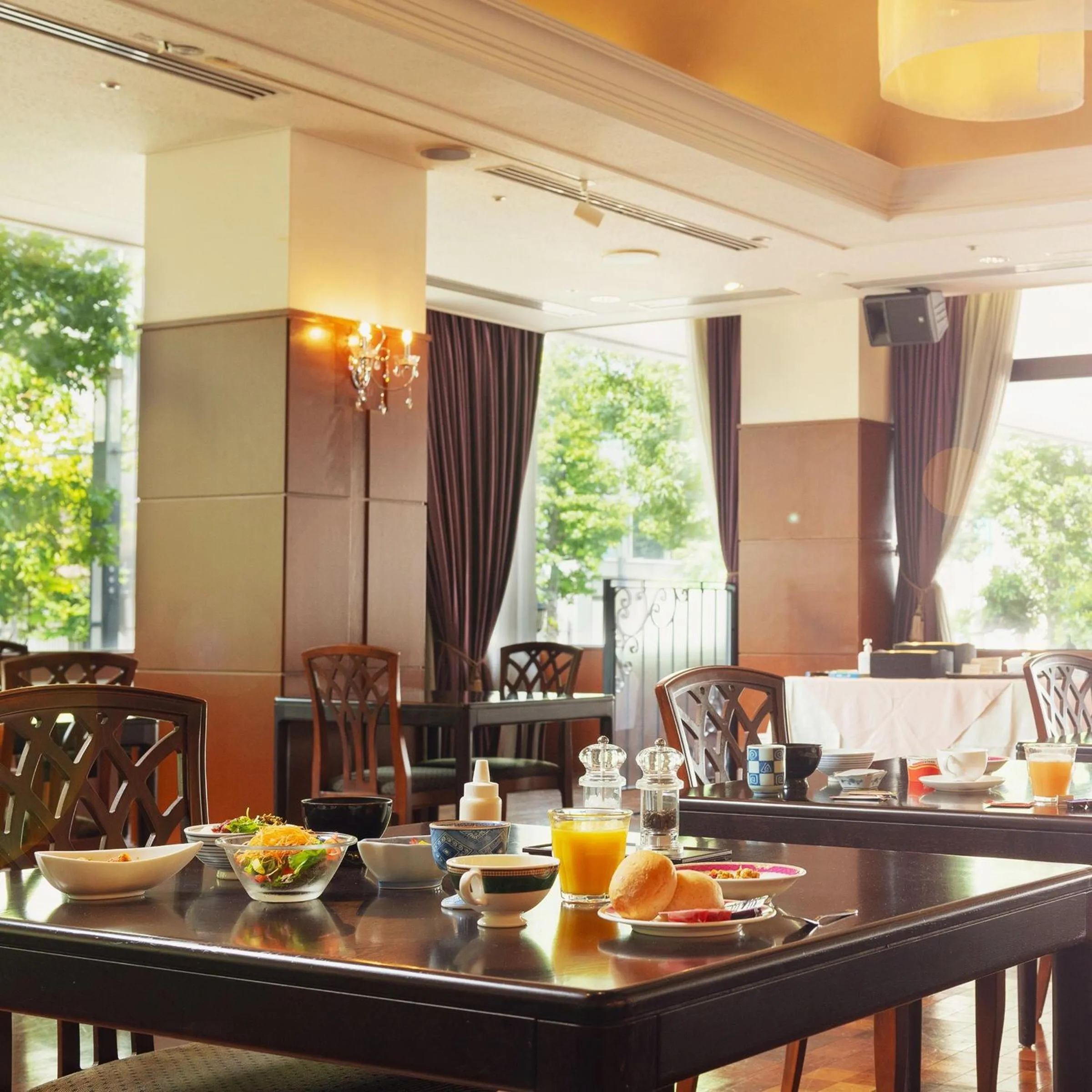 Restaurant/places to eat in Racine Shinmaebashi