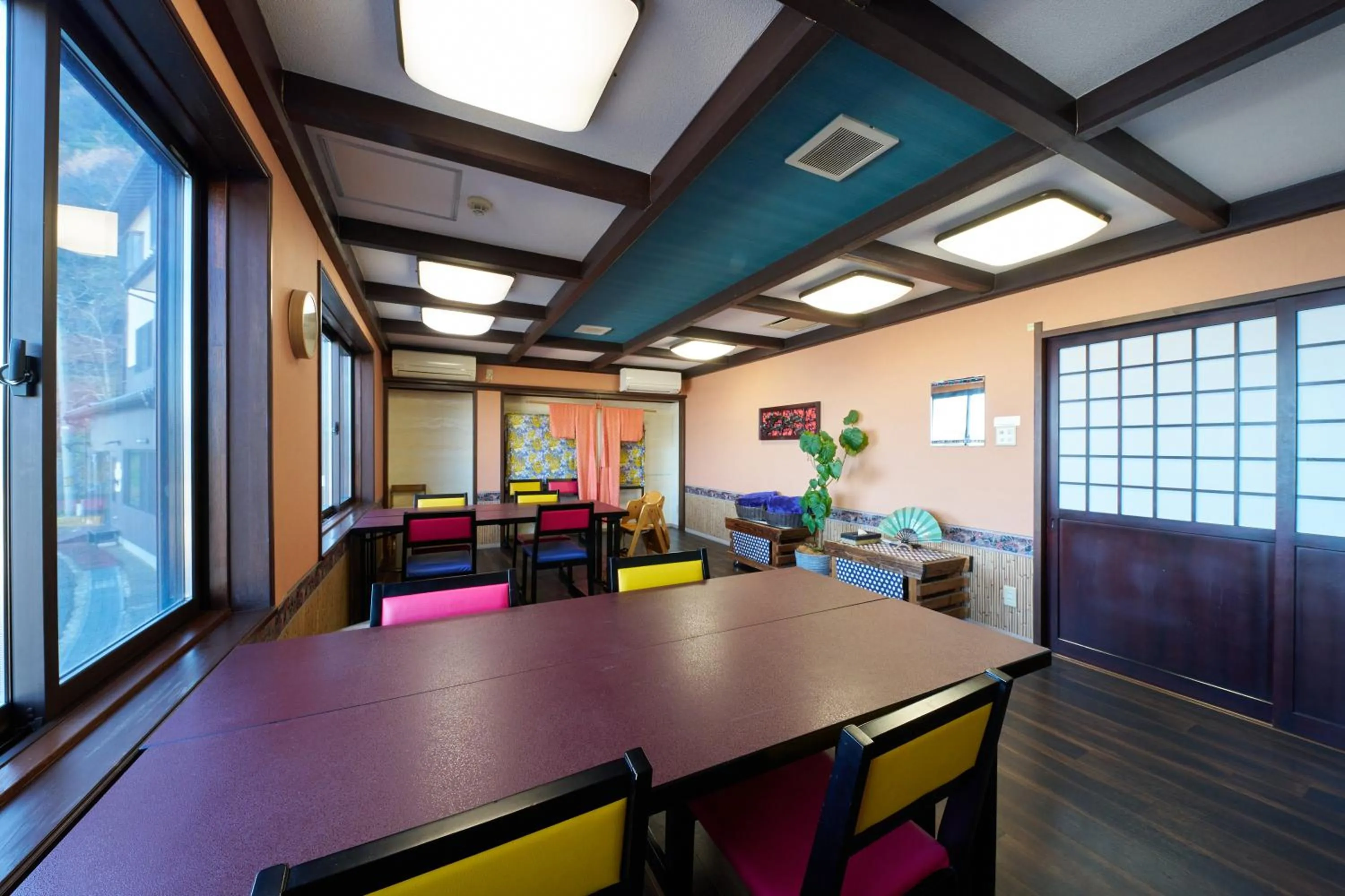 Dining area in Uminone