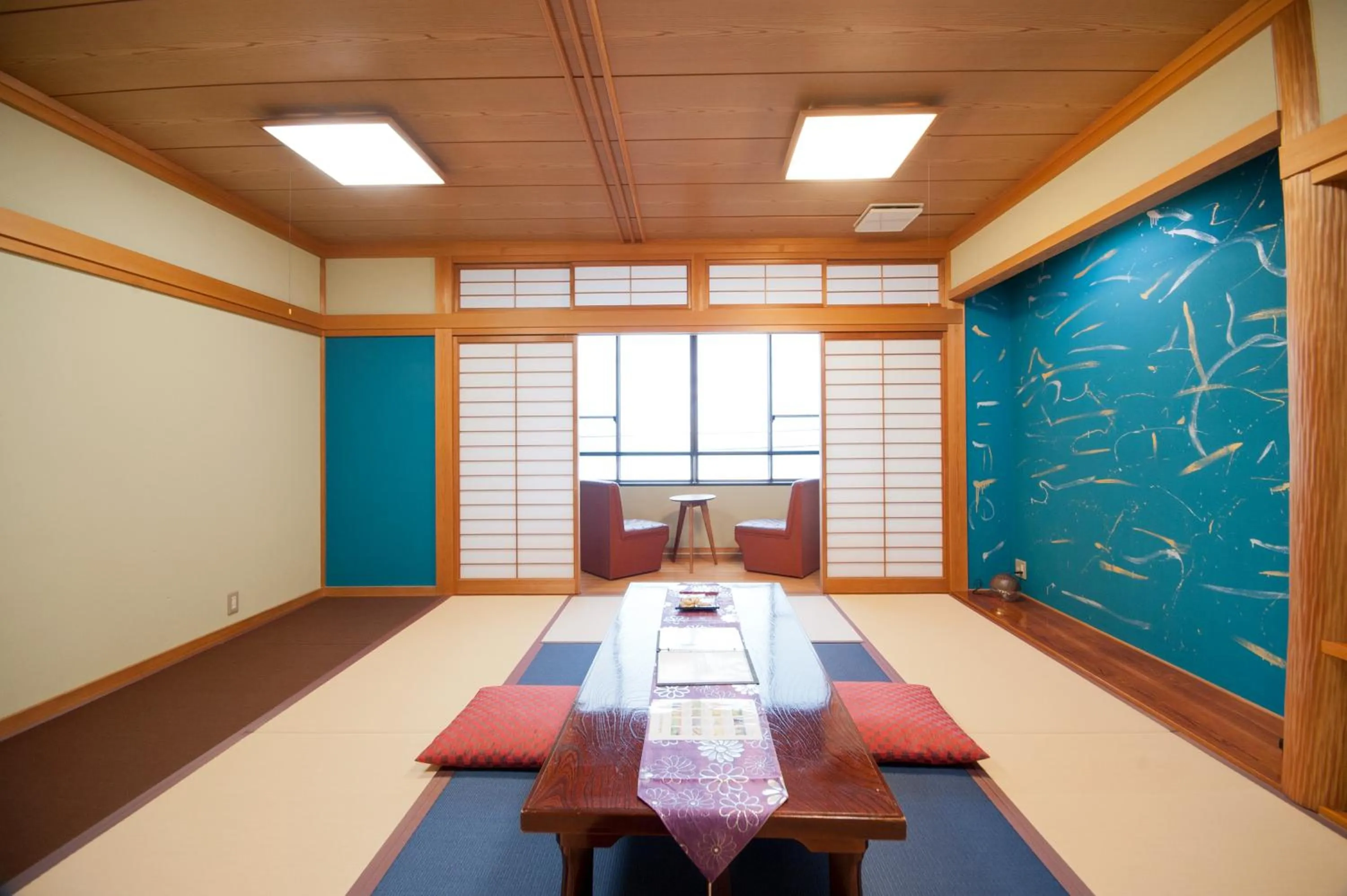 Photo of the whole room in Uminone