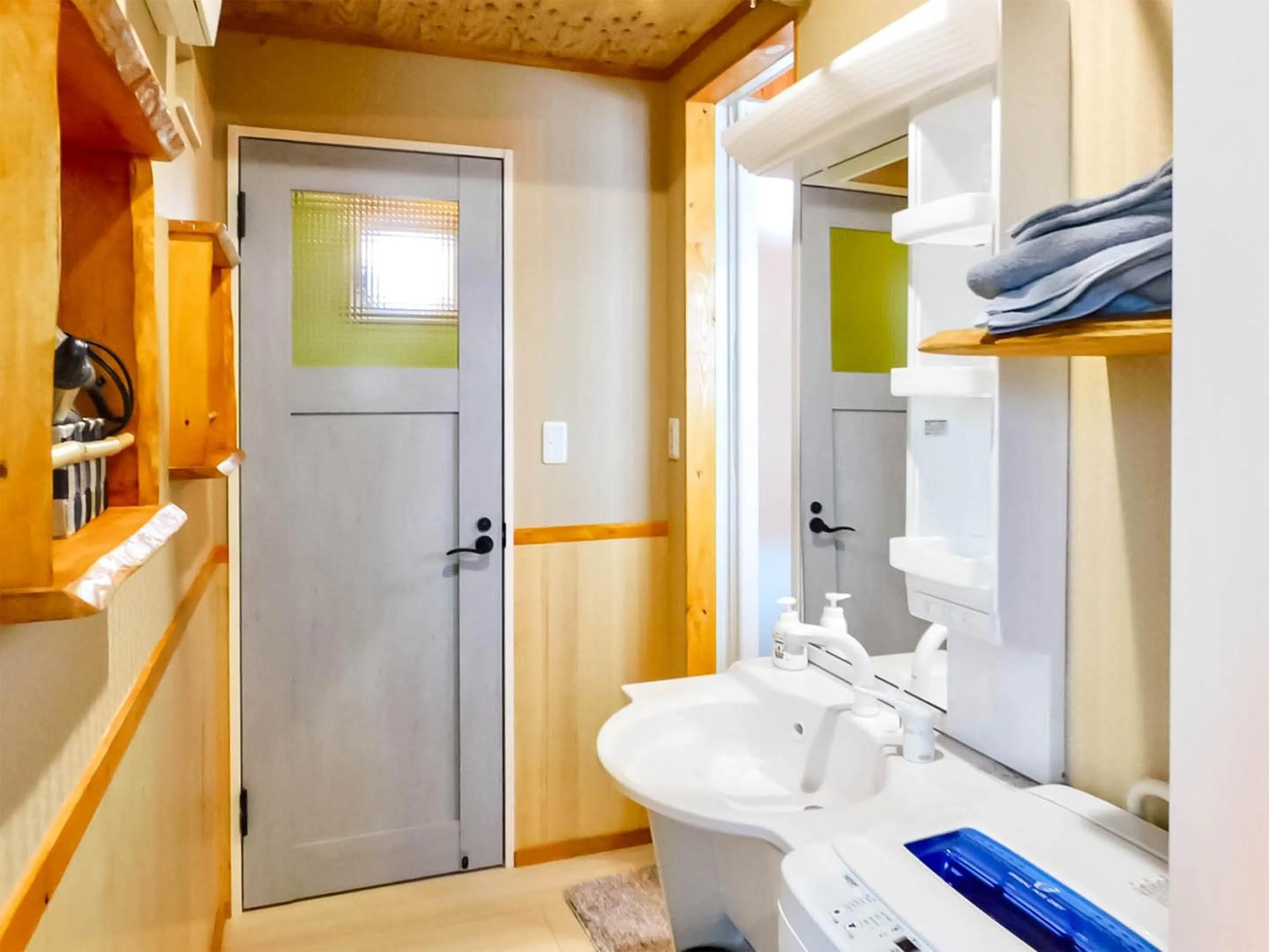 Bathroom in Country Cottage Wakiaiai