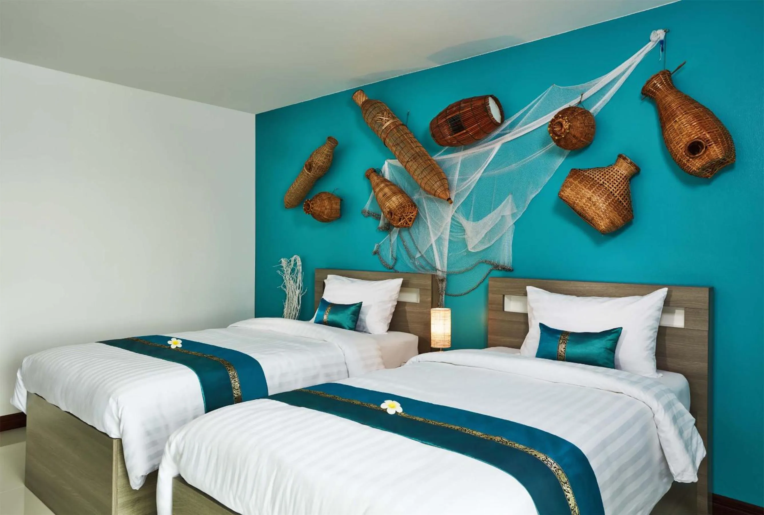 Photo of the whole room, Bed in Baan Thai Boutique