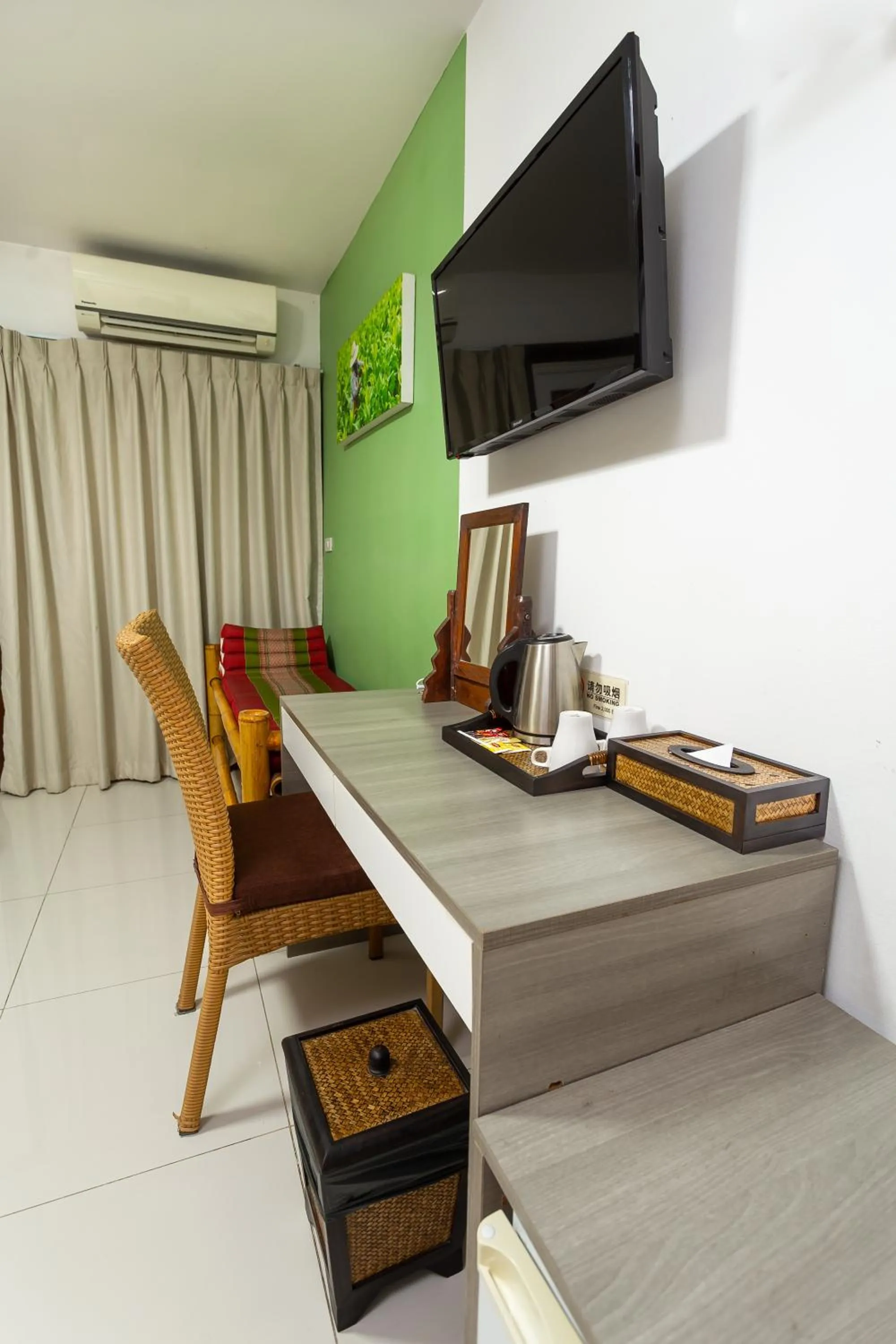 TV and multimedia, Bed in Baan Thai Boutique