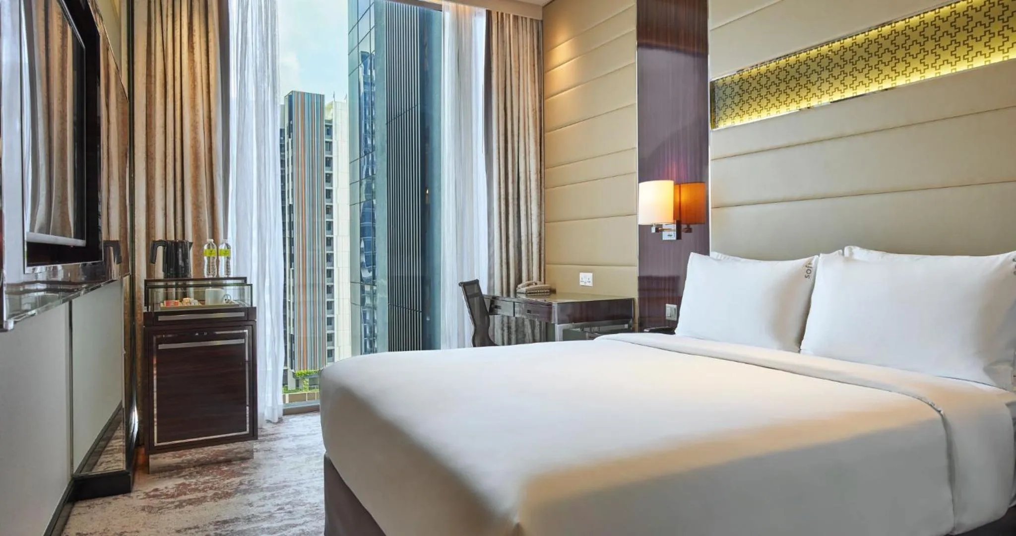Bed in Holiday Inn Singapore Little India by IHG