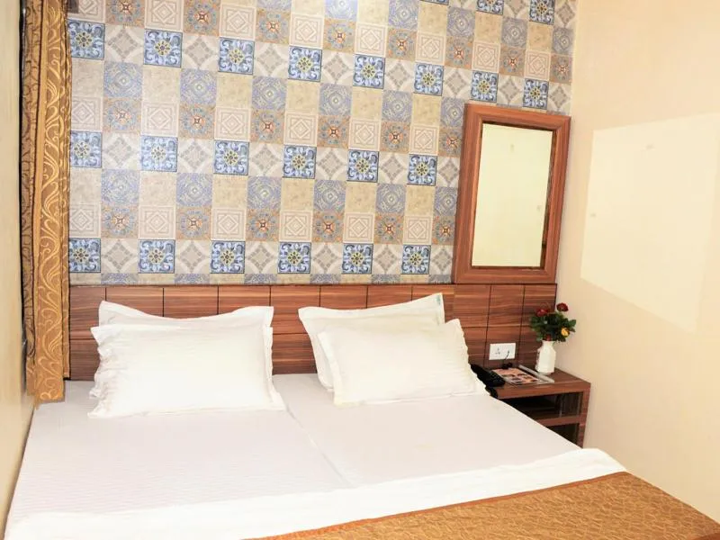 Bed in HOTEL ATA INN AND RESTAURANT (20 Mtrs from Dargah), Ajmer