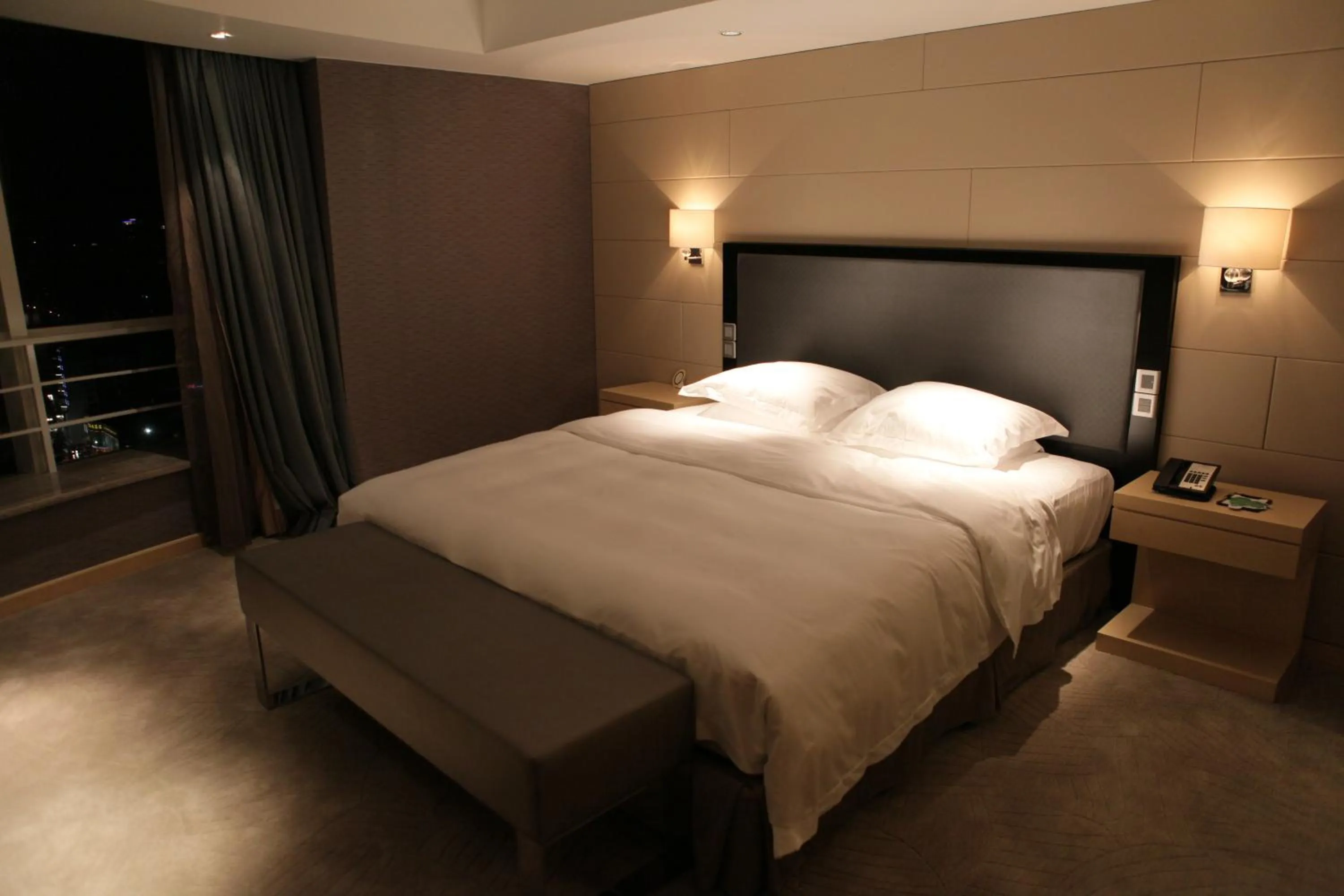 Bed in Huangyan Yaoda Hotel