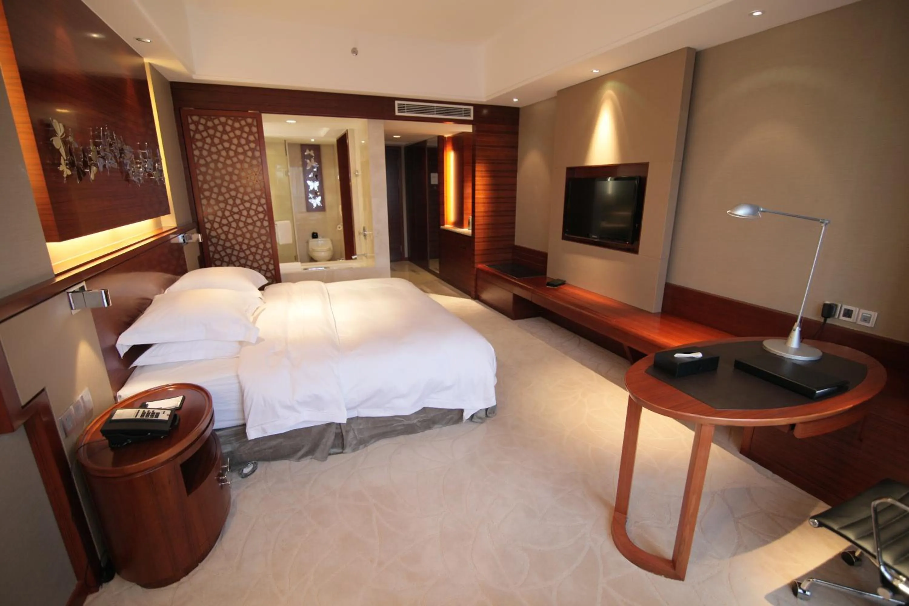 Bed in Huangyan Yaoda Hotel