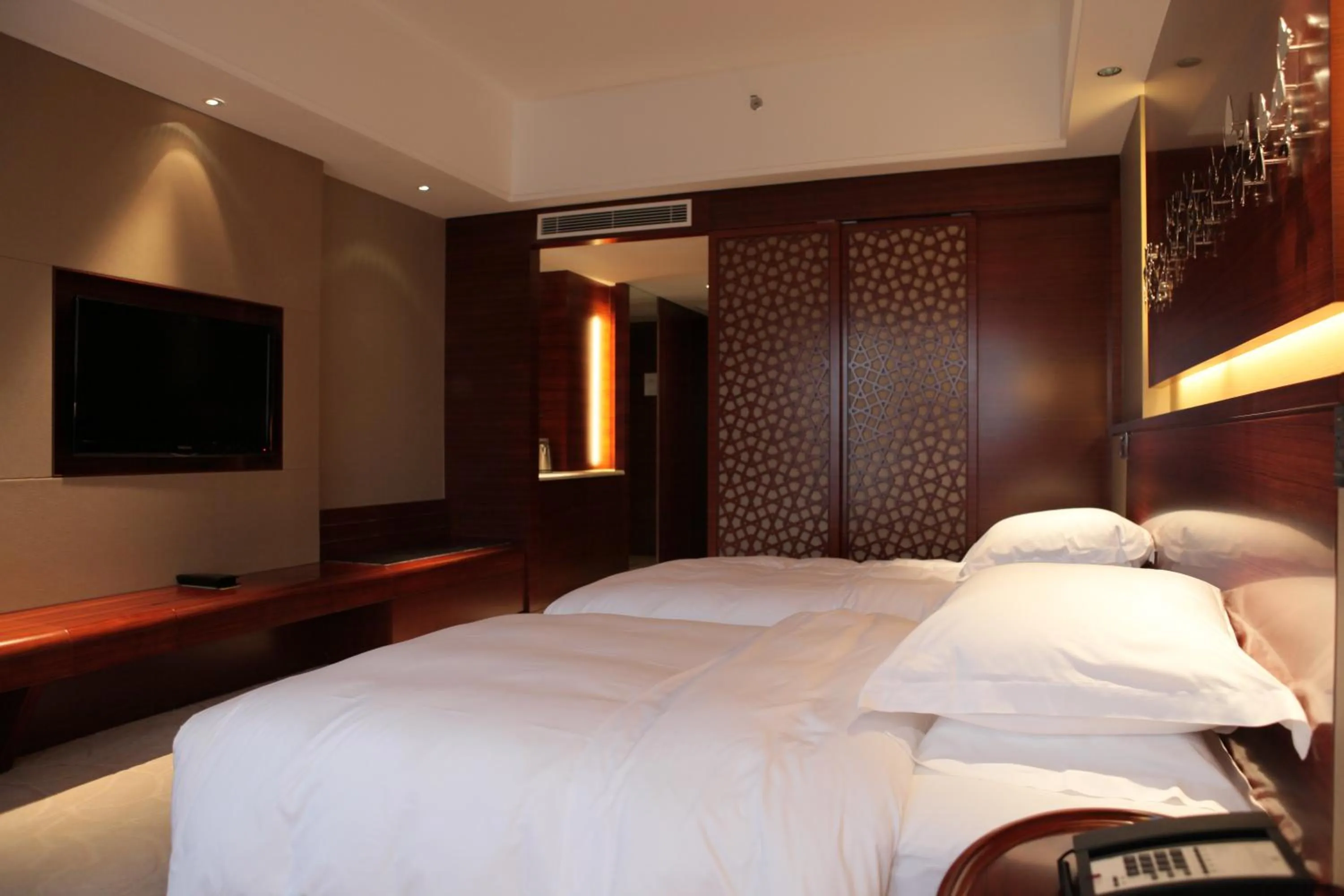 Bed in Huangyan Yaoda Hotel