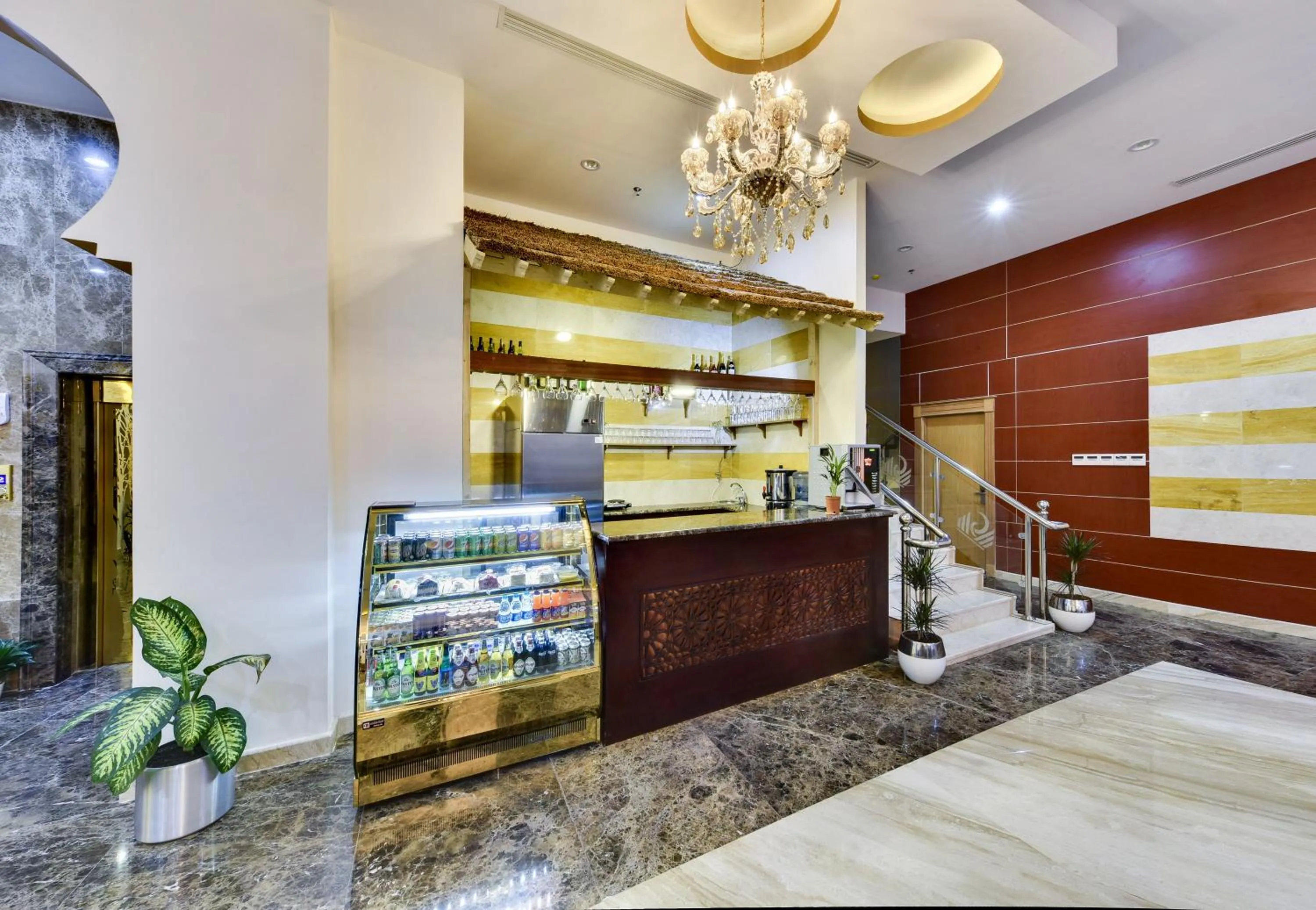 Lounge or bar in Golden Dune Hotel AlFayhaa