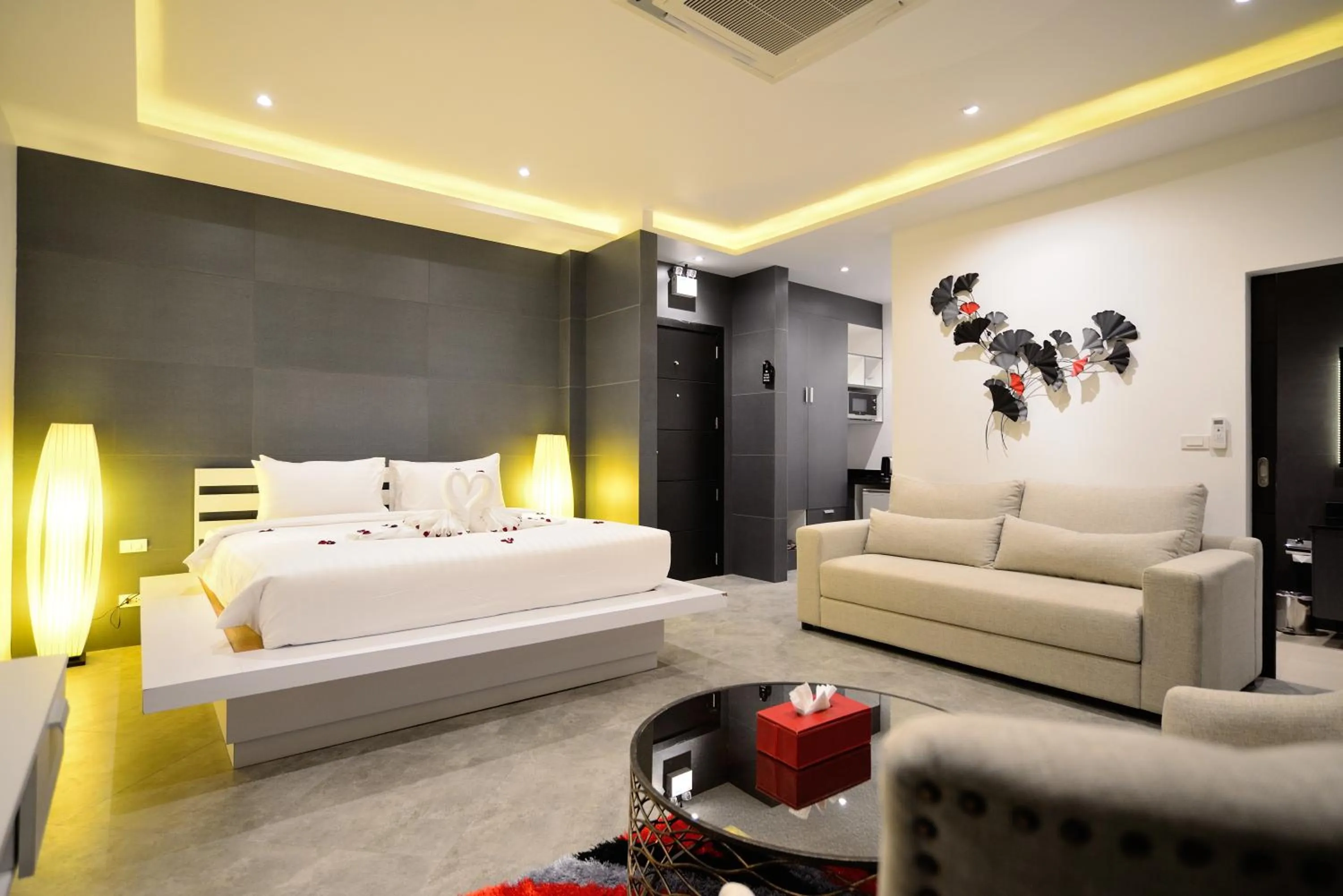 Bed in Pumeria Resort Phuket - SHA Plus