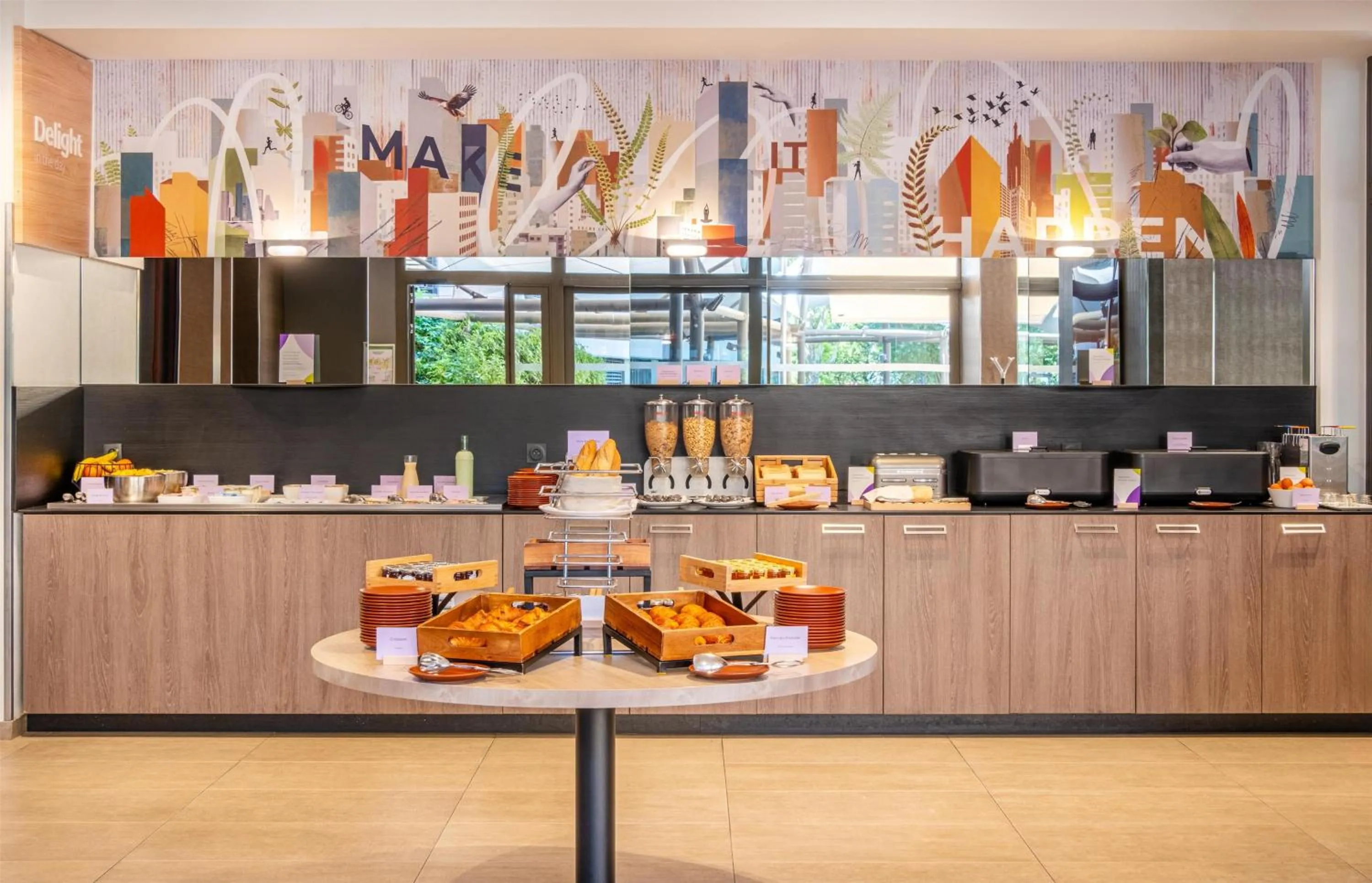 Breakfast in Spark by Hilton Lyon Park Saone