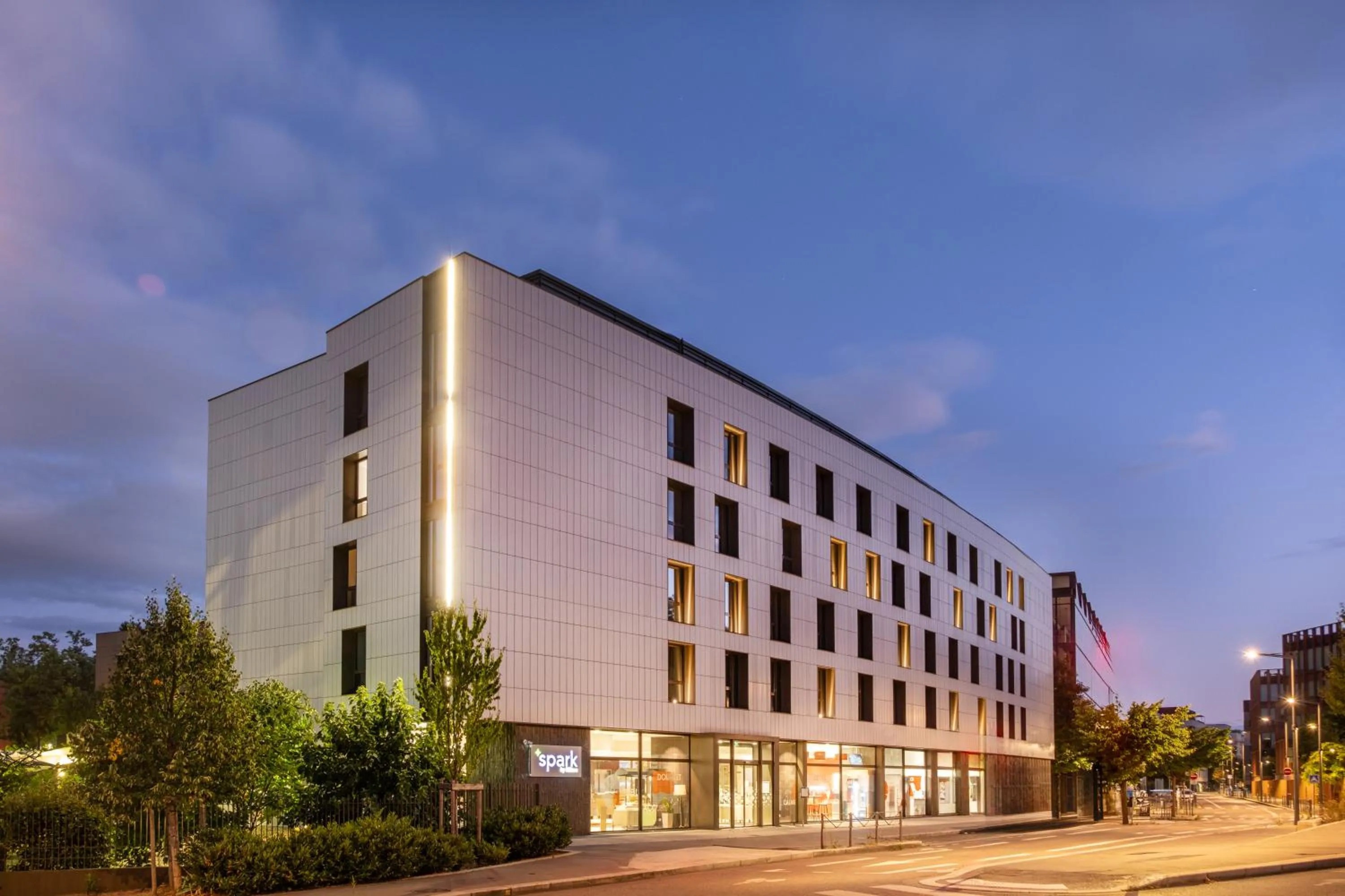 Facade/entrance in Spark by Hilton Lyon Park Saone