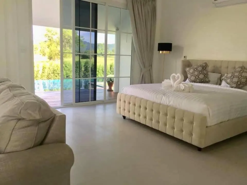 Mountain View Pool Villa