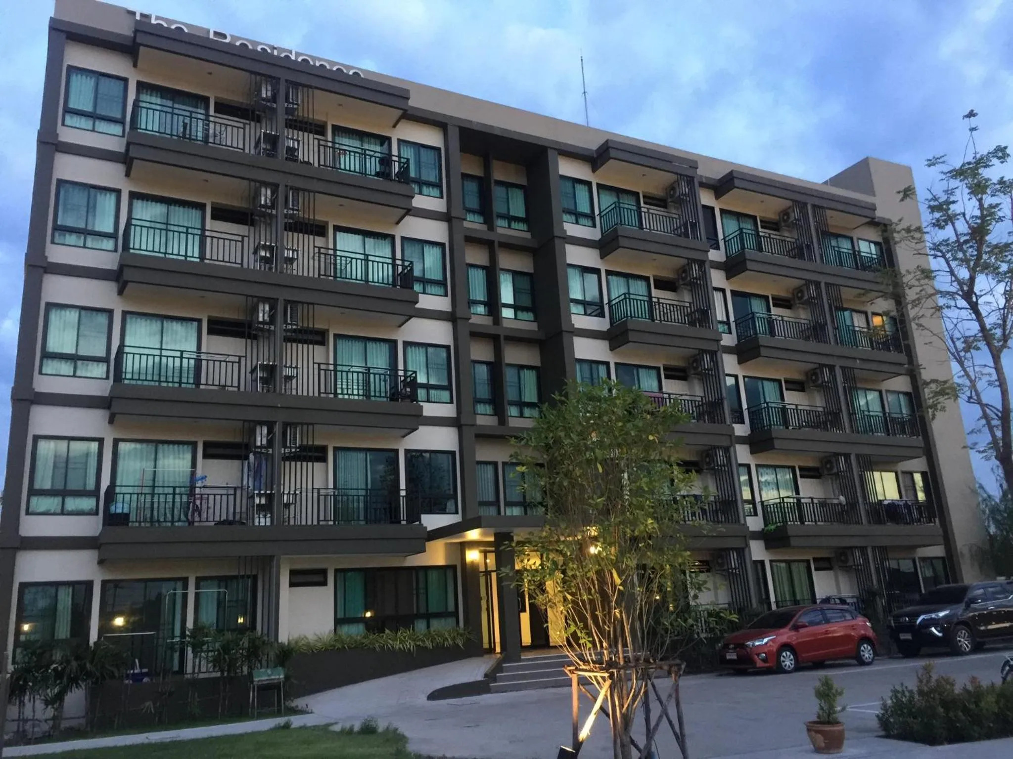 The Residence Thepkanjana