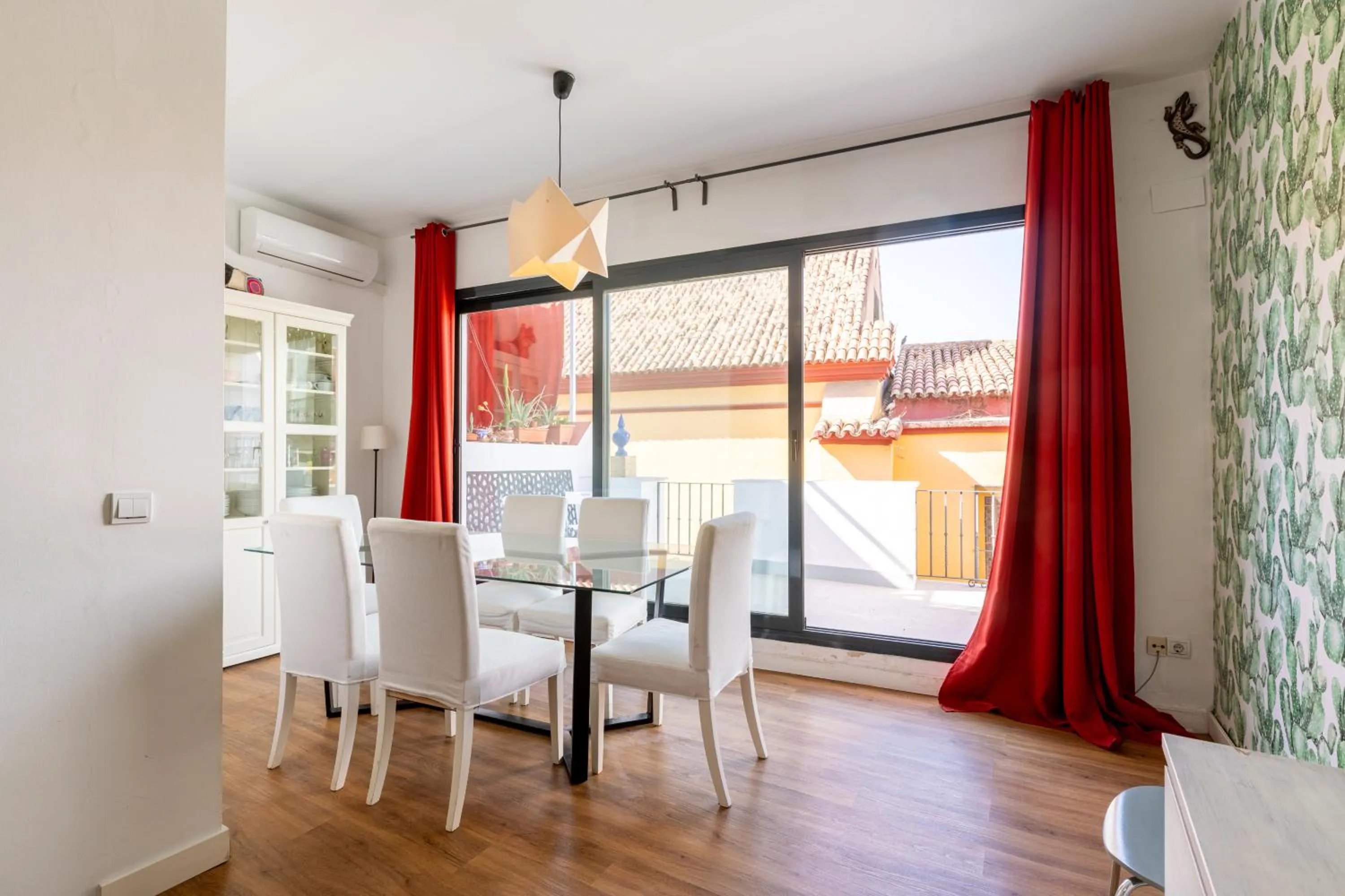 Dining area in HOUSE SEVILLANA 6 habitaciones