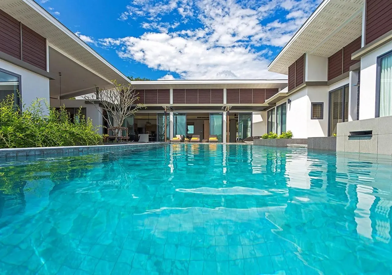 Swimming pool in CASABAY Luxury Pool Villas by STAY