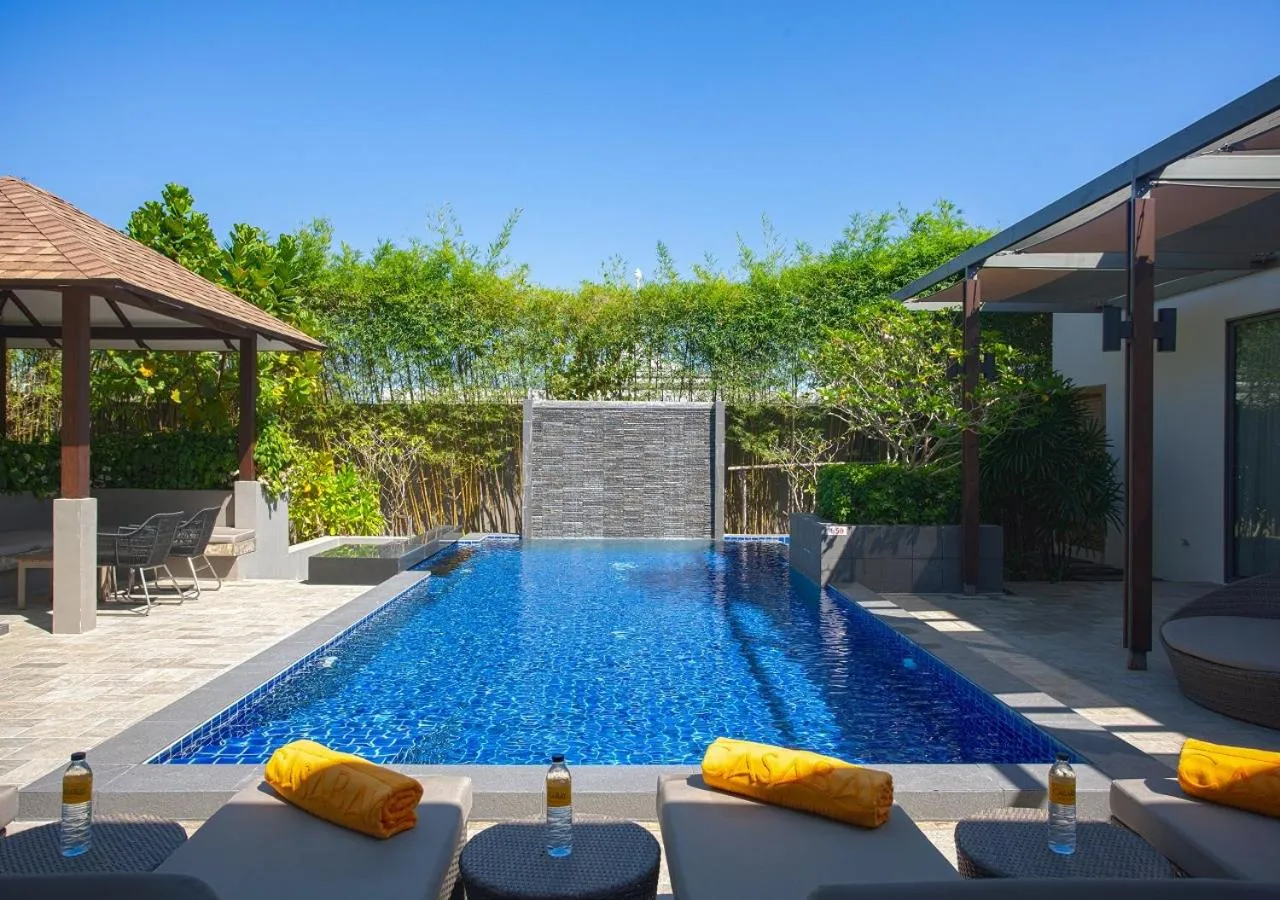 Seating area in CASABAY Luxury Pool Villas by STAY