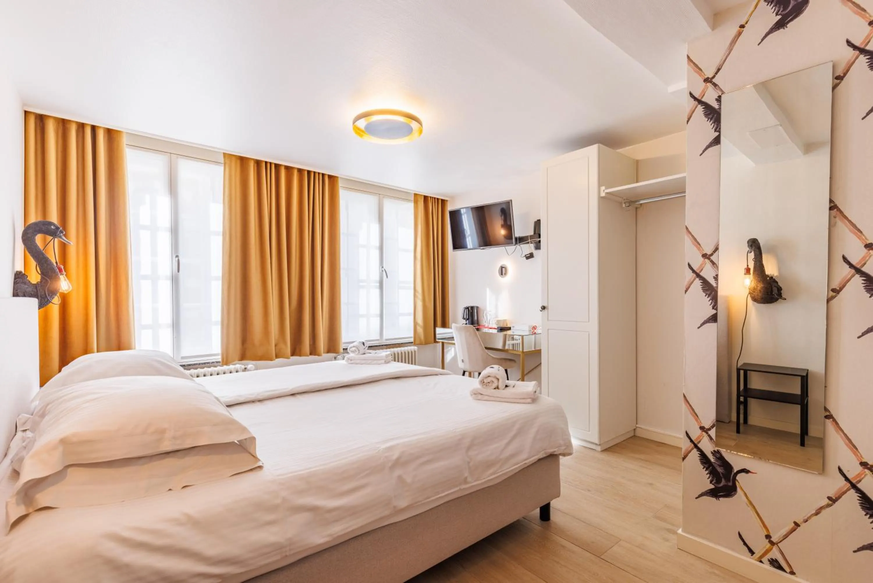 Bed in The Black Swan Hotel