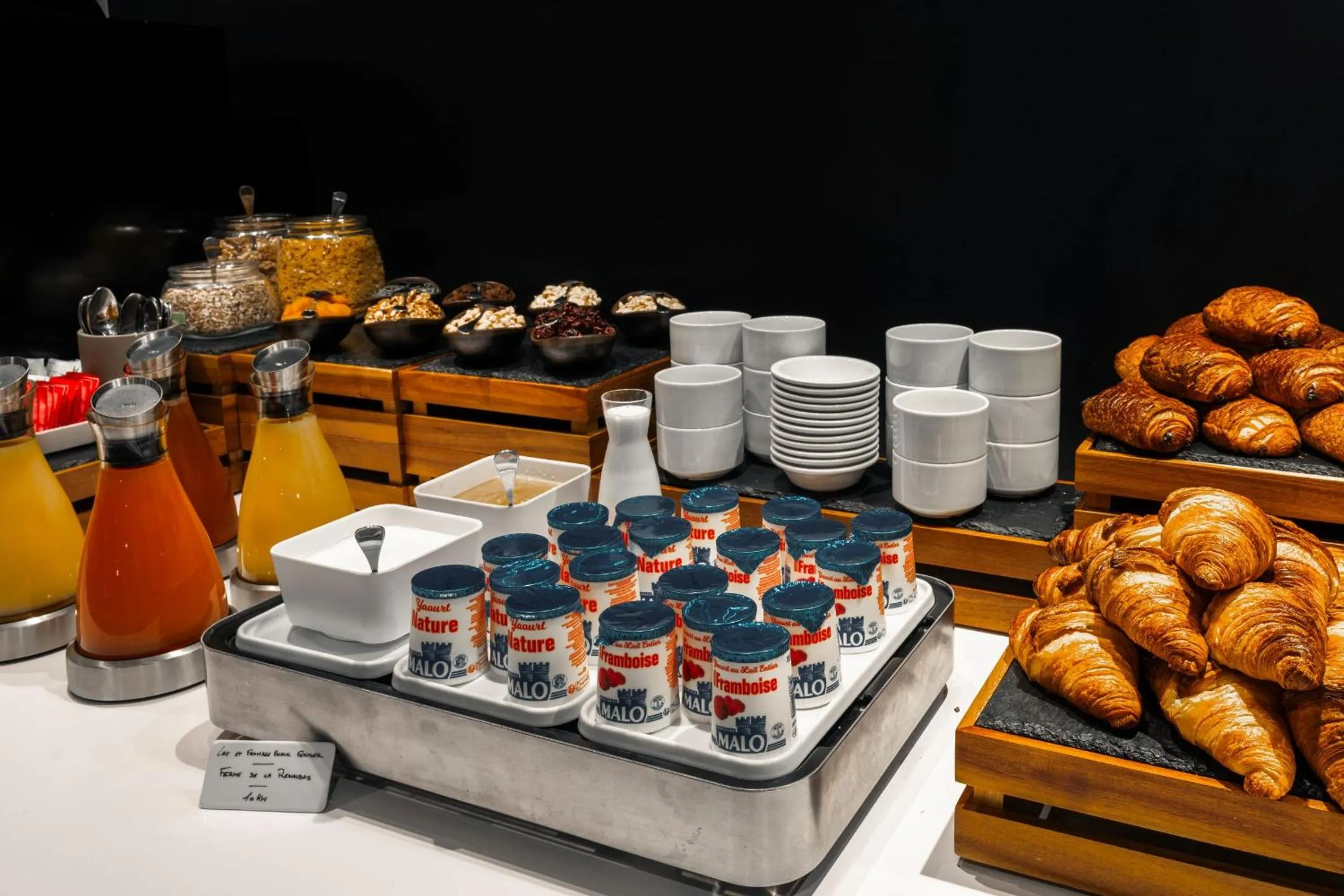 Buffet breakfast in Hôtel du Château Dinan - Originals Boutique