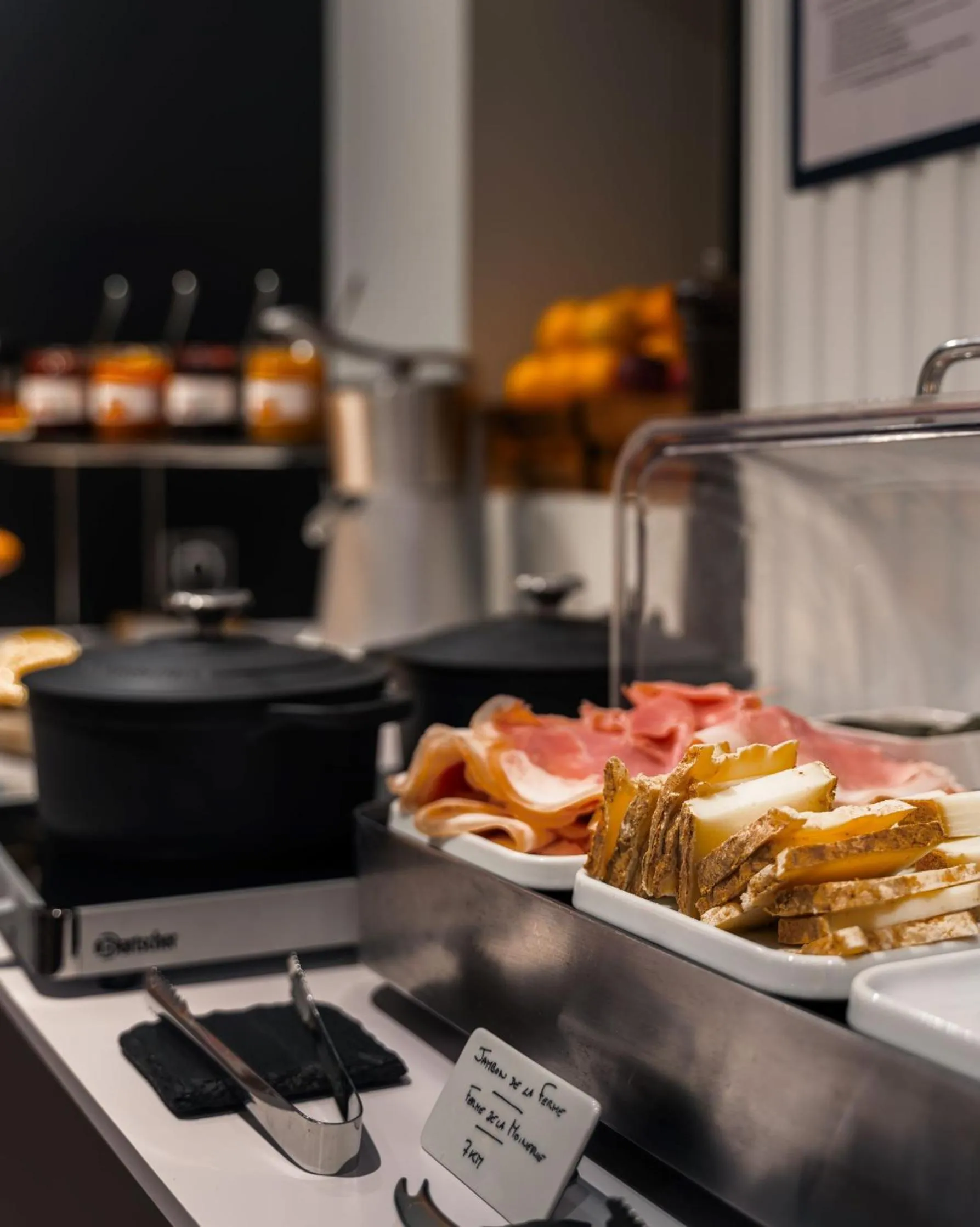 Buffet breakfast in Hôtel du Château Dinan - Originals Boutique