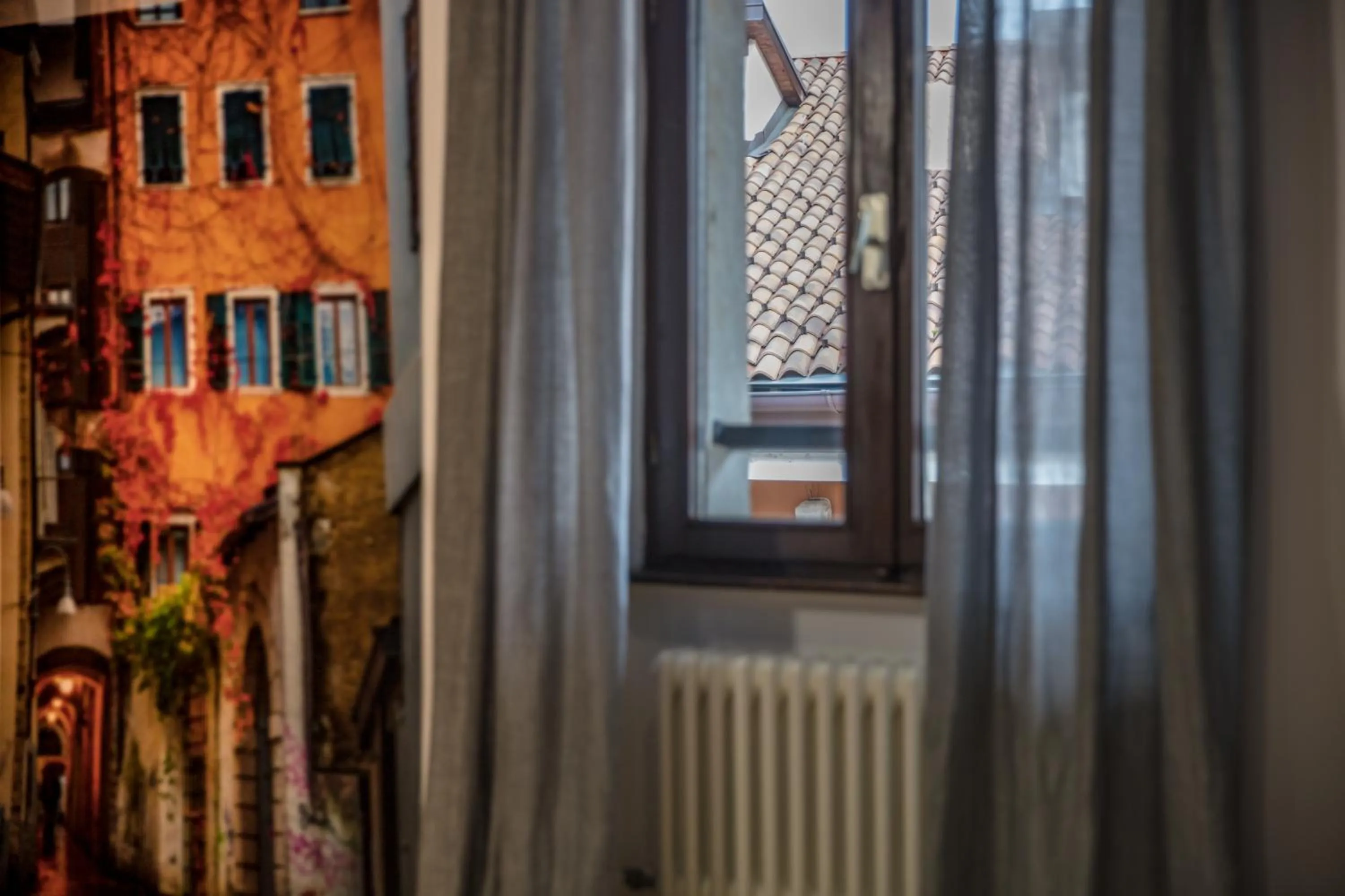 Decorative detail in B&B Gli Scorci di Trento