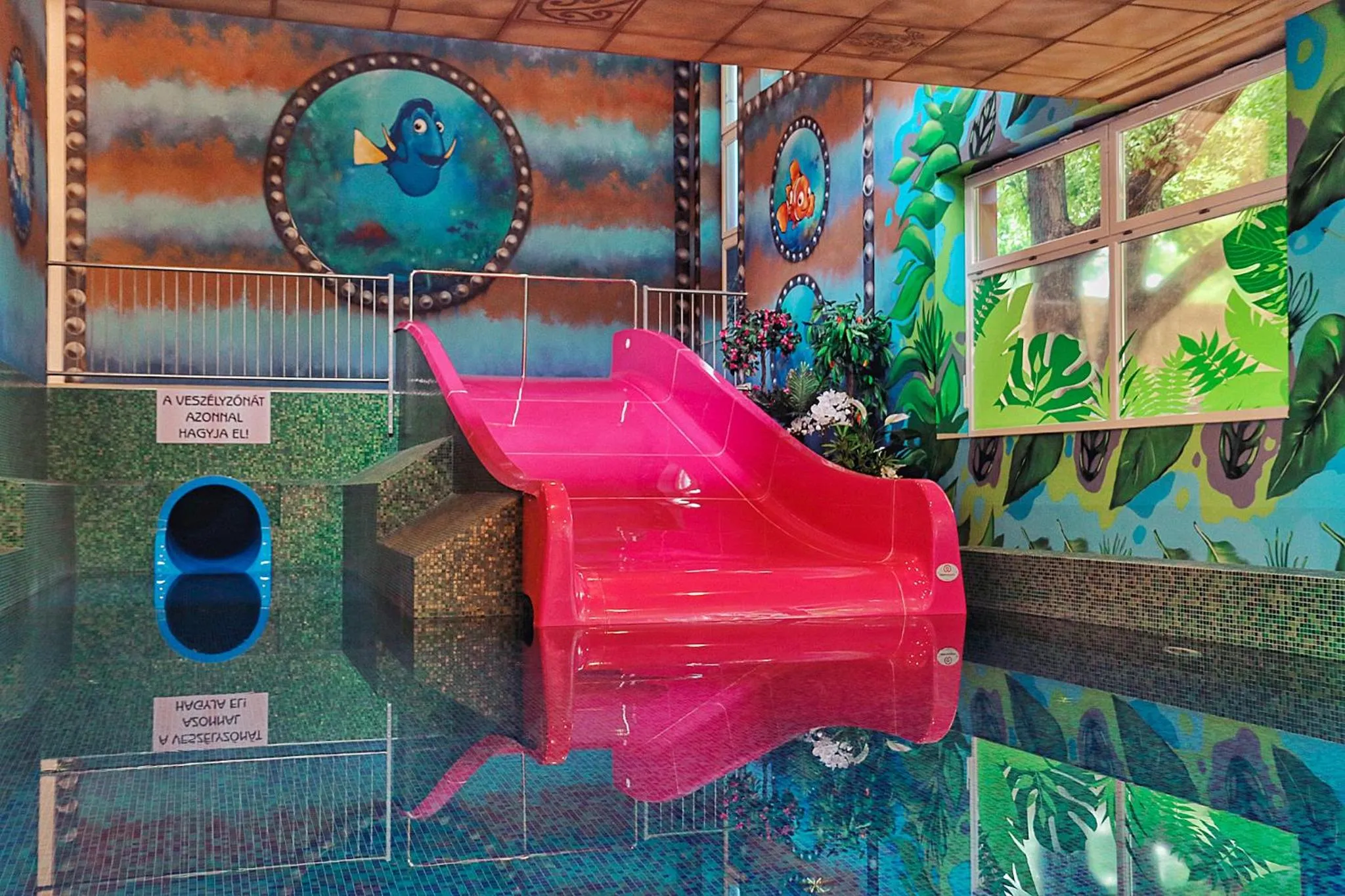 Swimming pool in Puchner Kastélyszálló