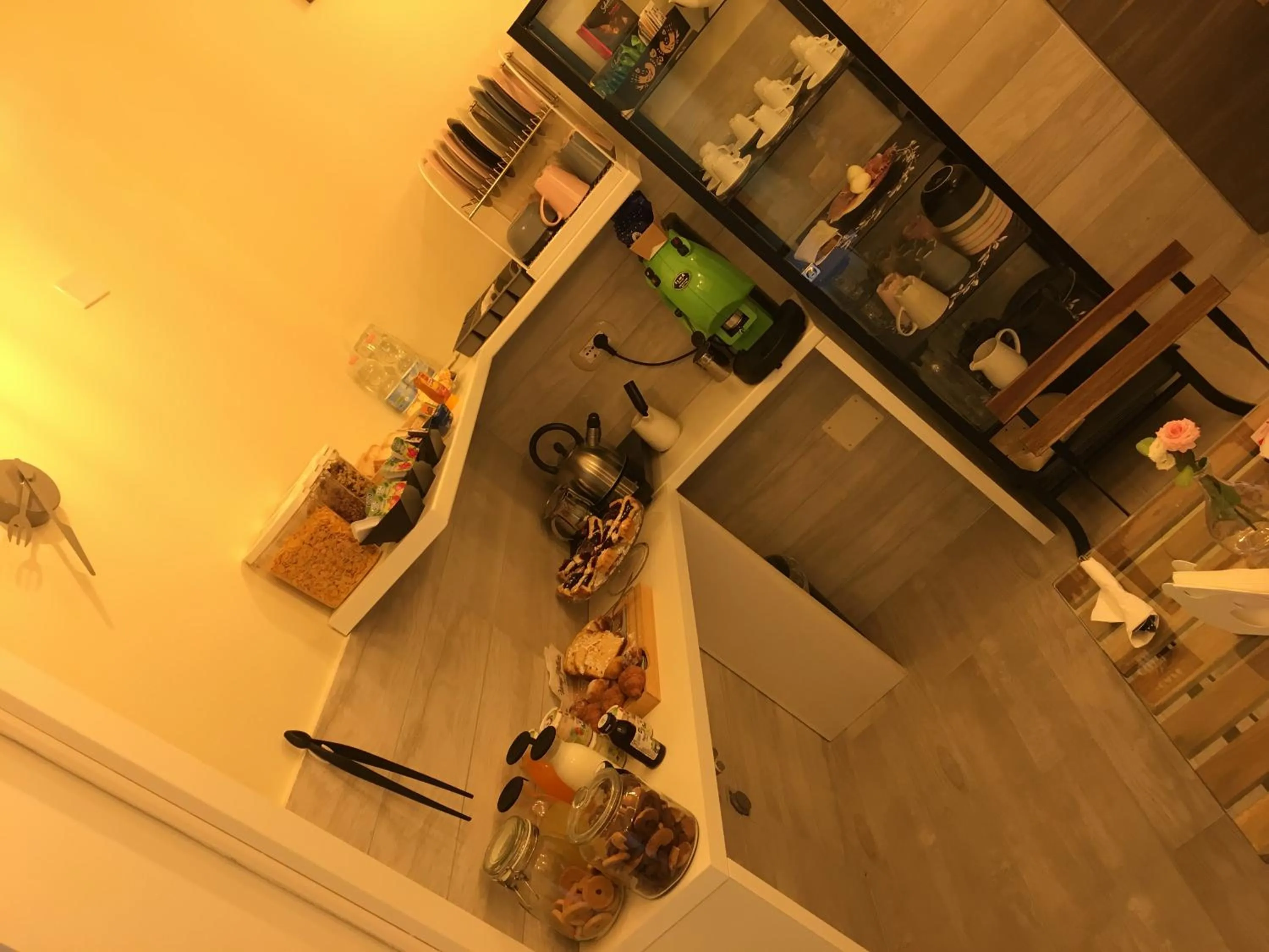 Kitchen or kitchenette in Morra's Home