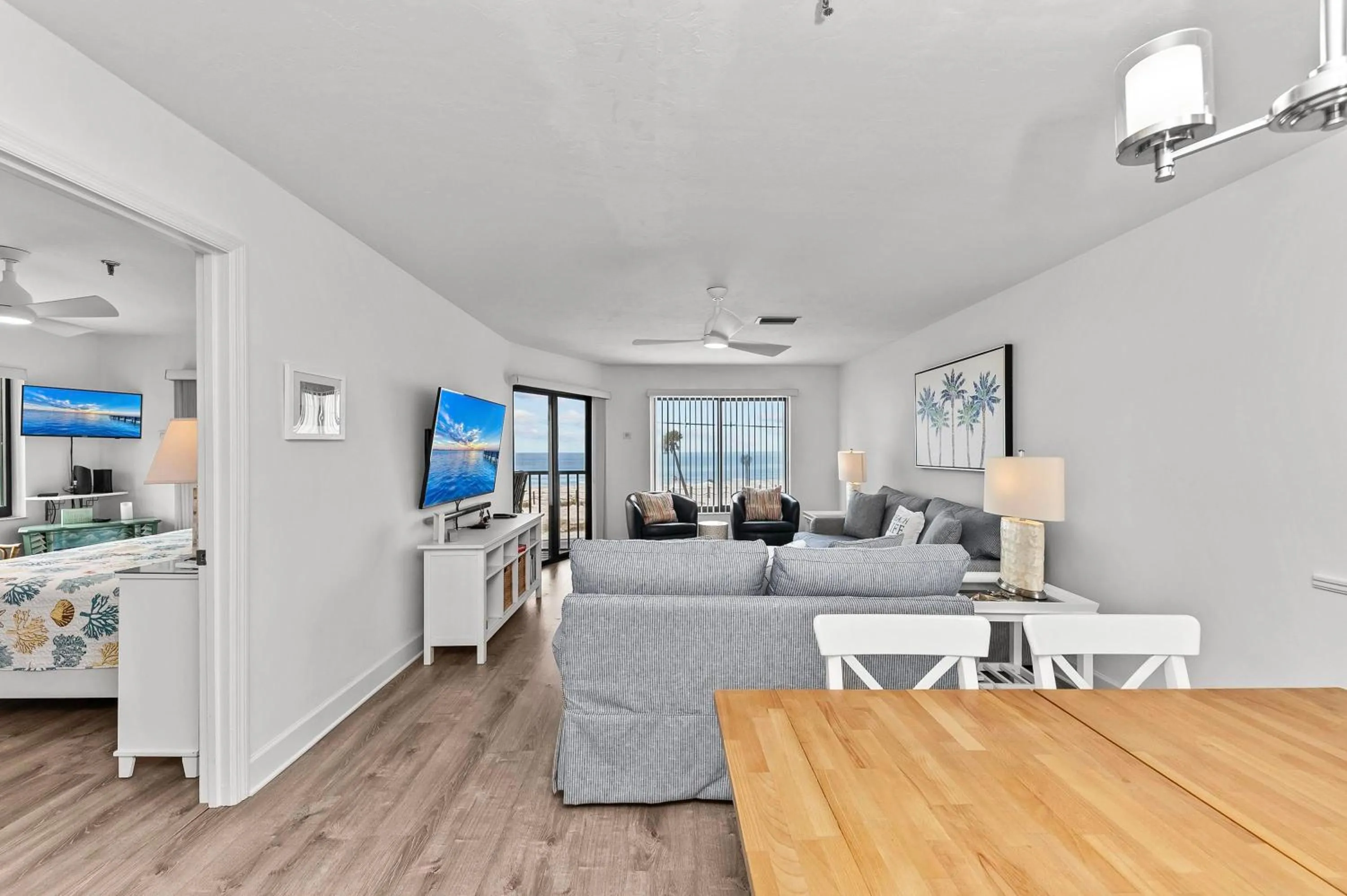 Bed in Anna Maria Island Beach Sands 101