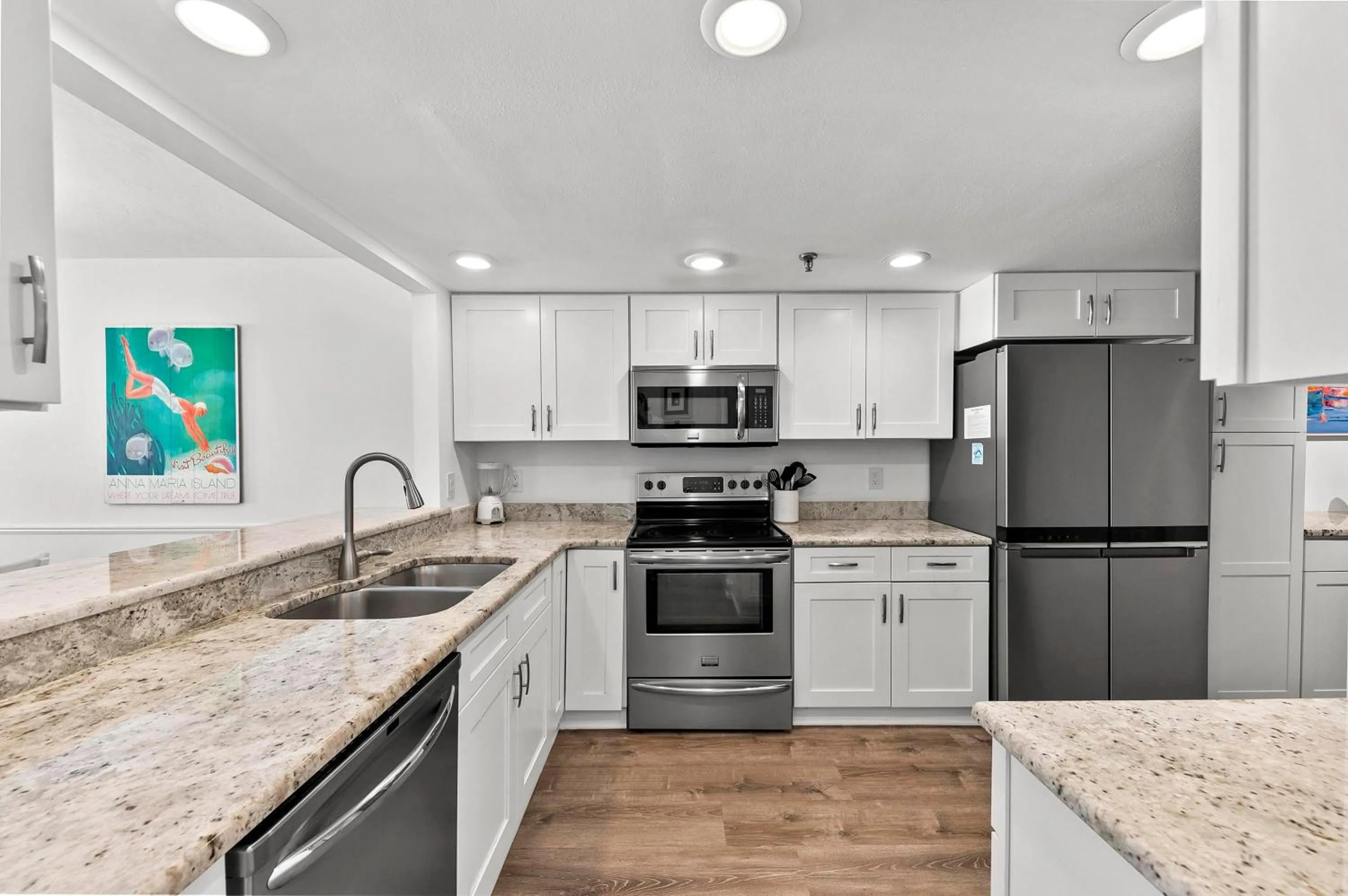 Kitchen or kitchenette in Anna Maria Island Beach Sands 101