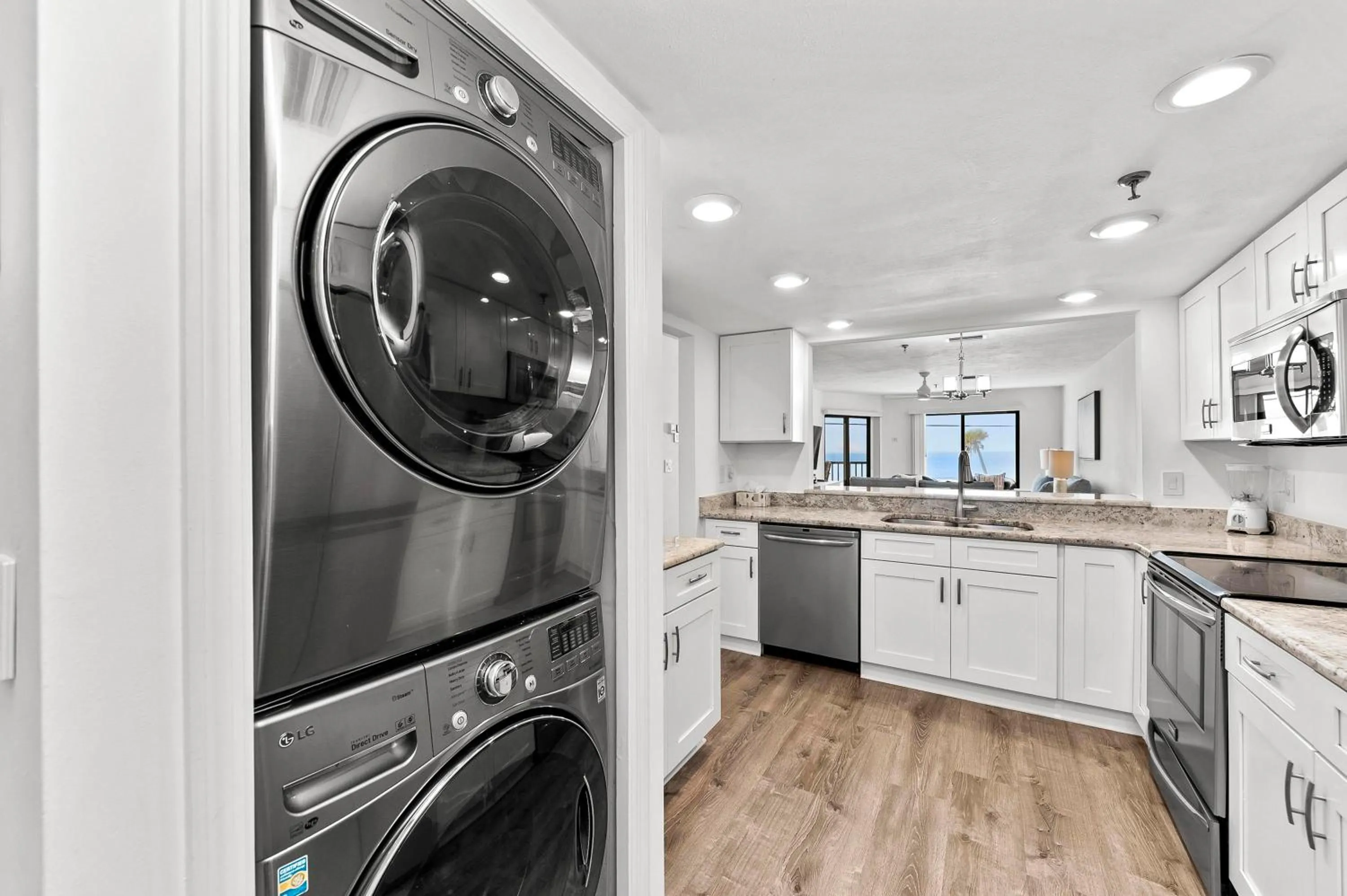 Kitchen or kitchenette in Anna Maria Island Beach Sands 101