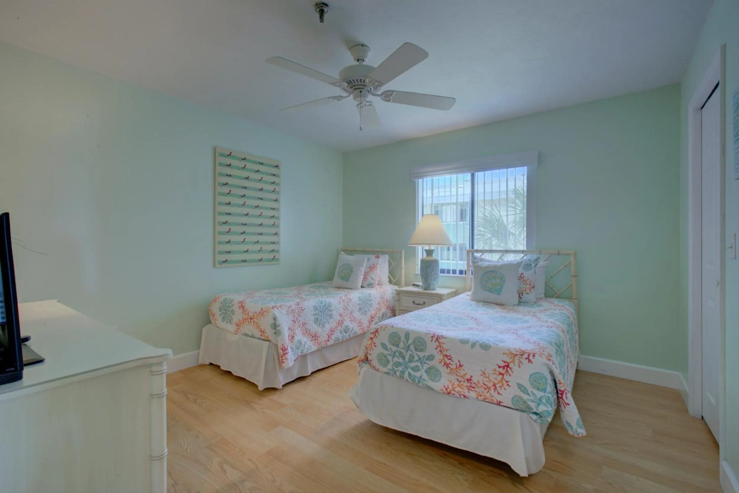 Property building, Bed in Anna Maria Island Beach Sands 101