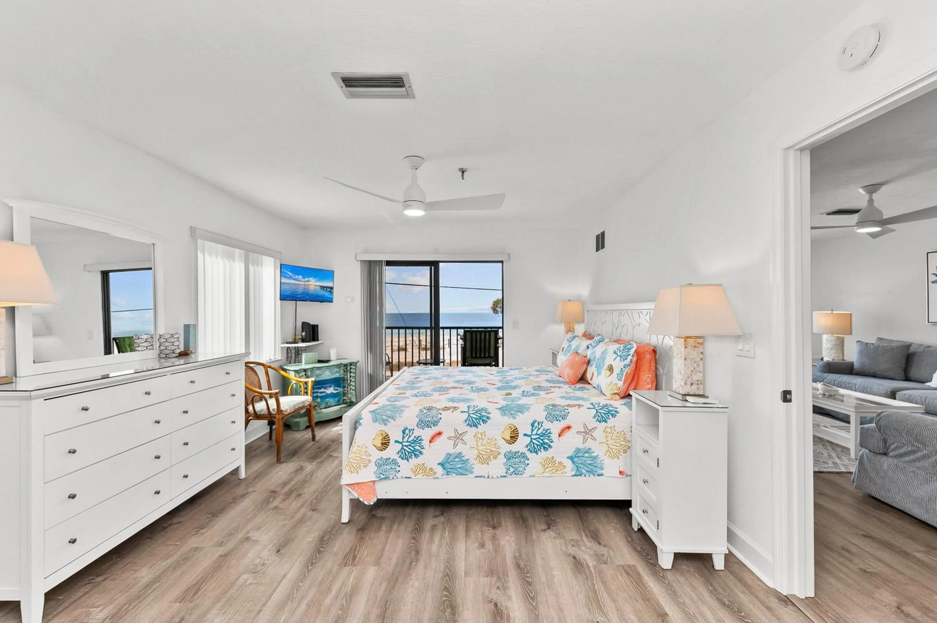 Bed in Anna Maria Island Beach Sands 101