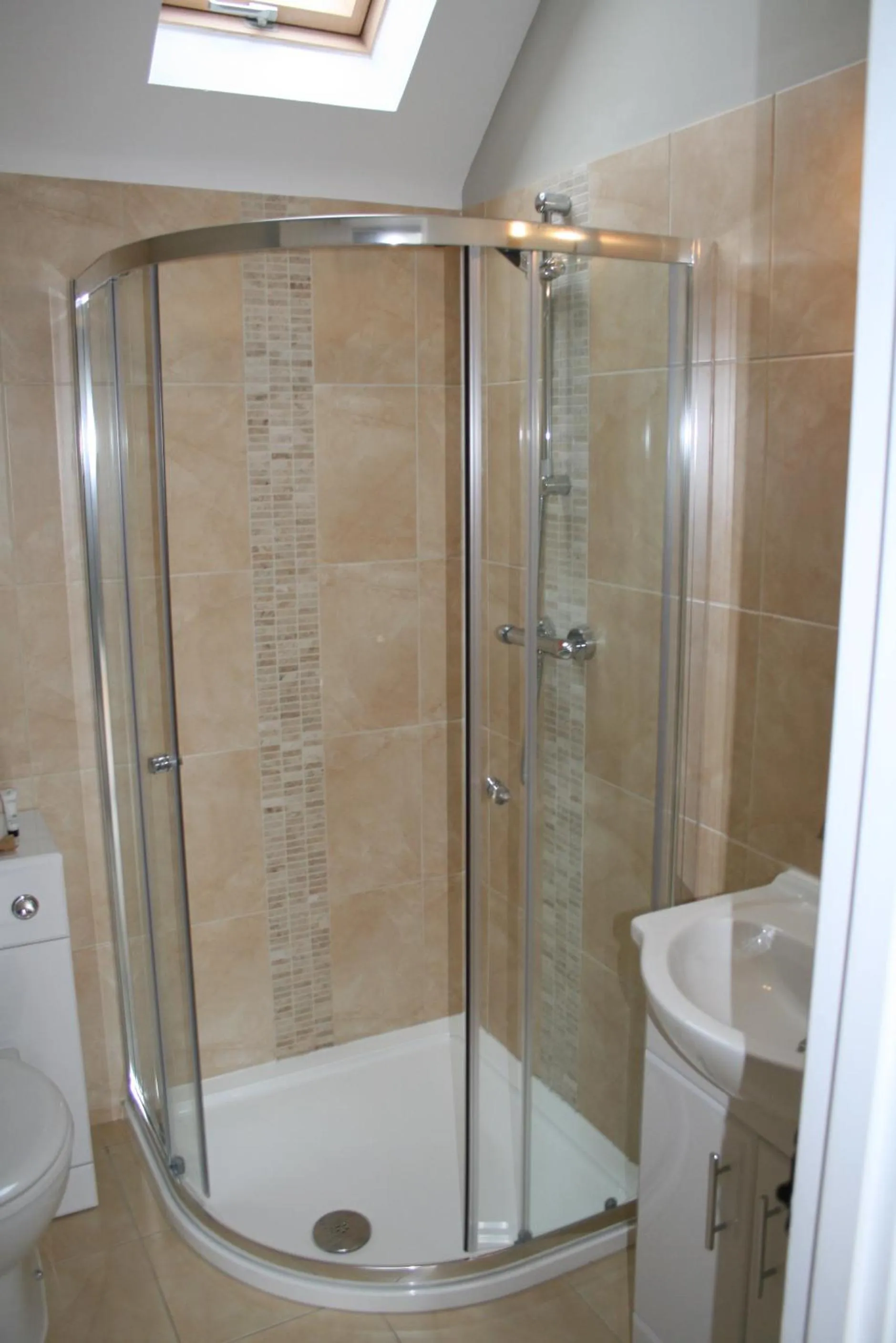 Bathroom in Golden Cross Holiday Park