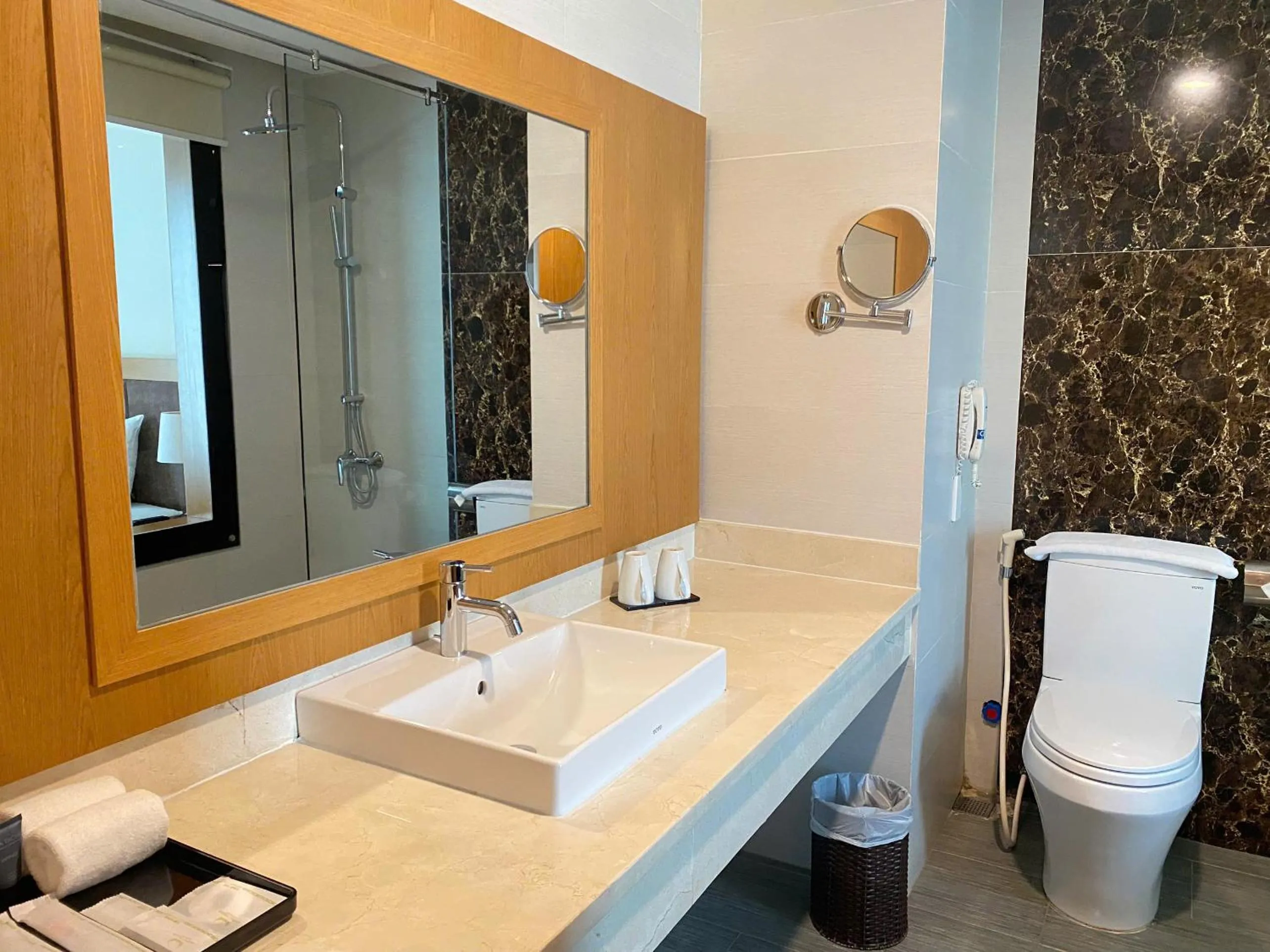 Bathroom in Muong Thanh Holiday Con Cuong