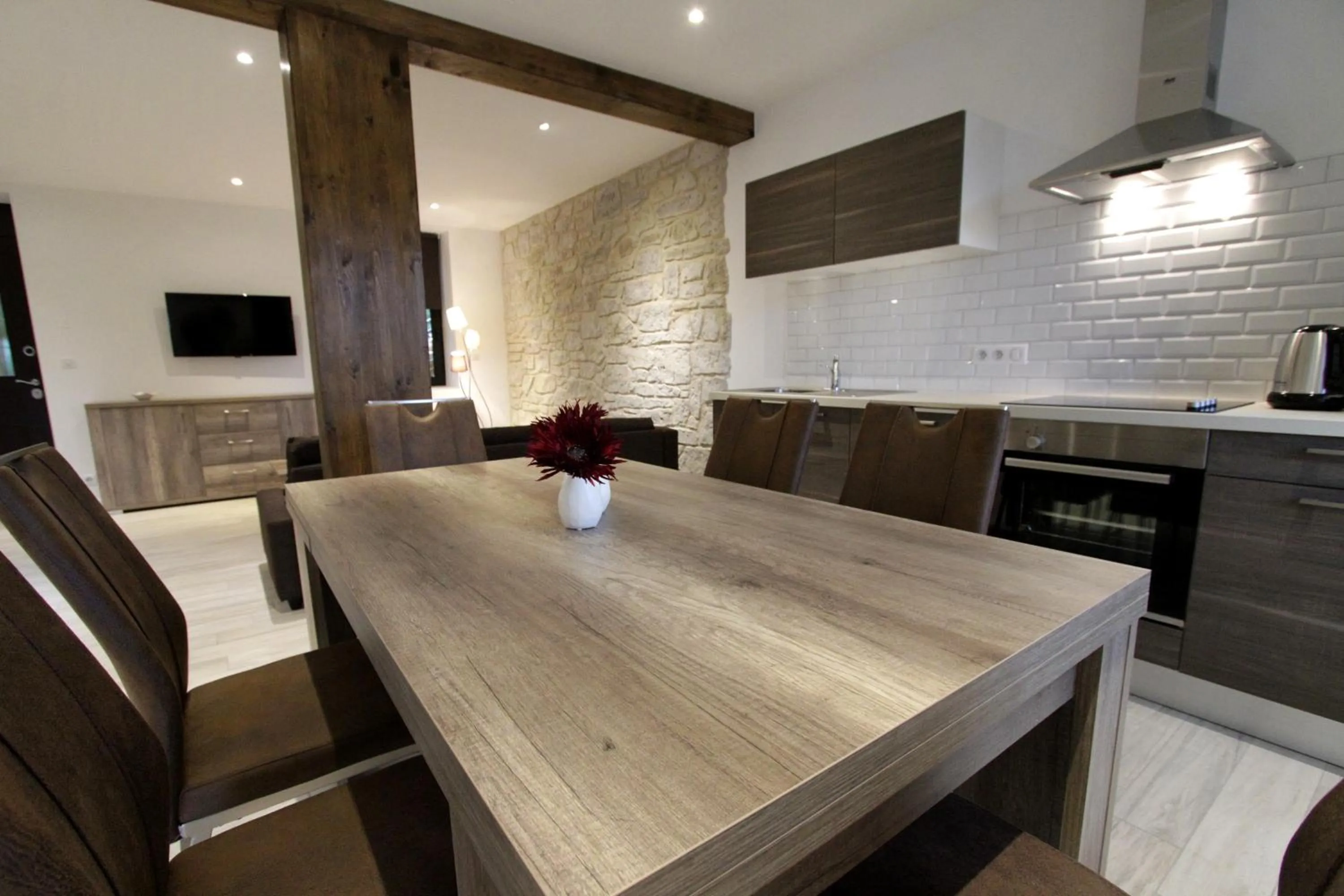 Kitchen or kitchenette in Le Moulin d'Oscar & Spa - Mulhouse Nord