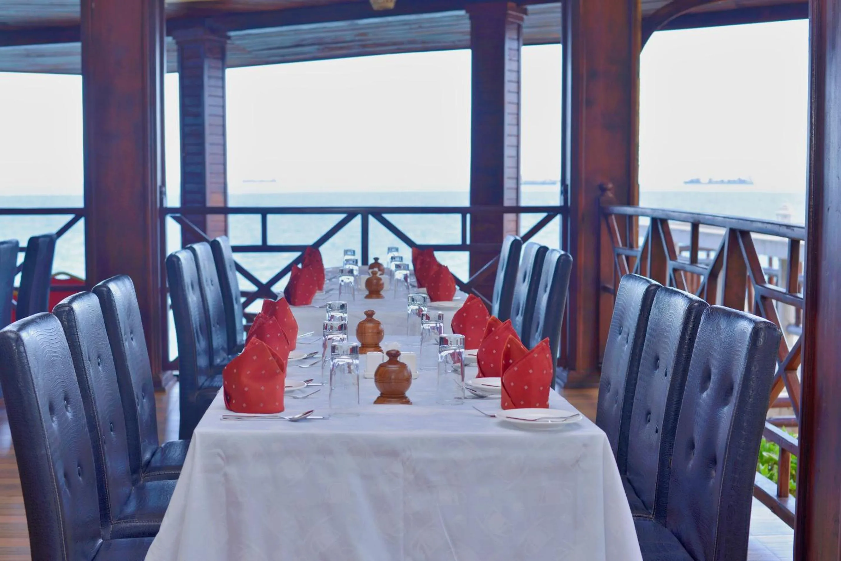 Restaurant/places to eat in Royal Cliff Zanzibar