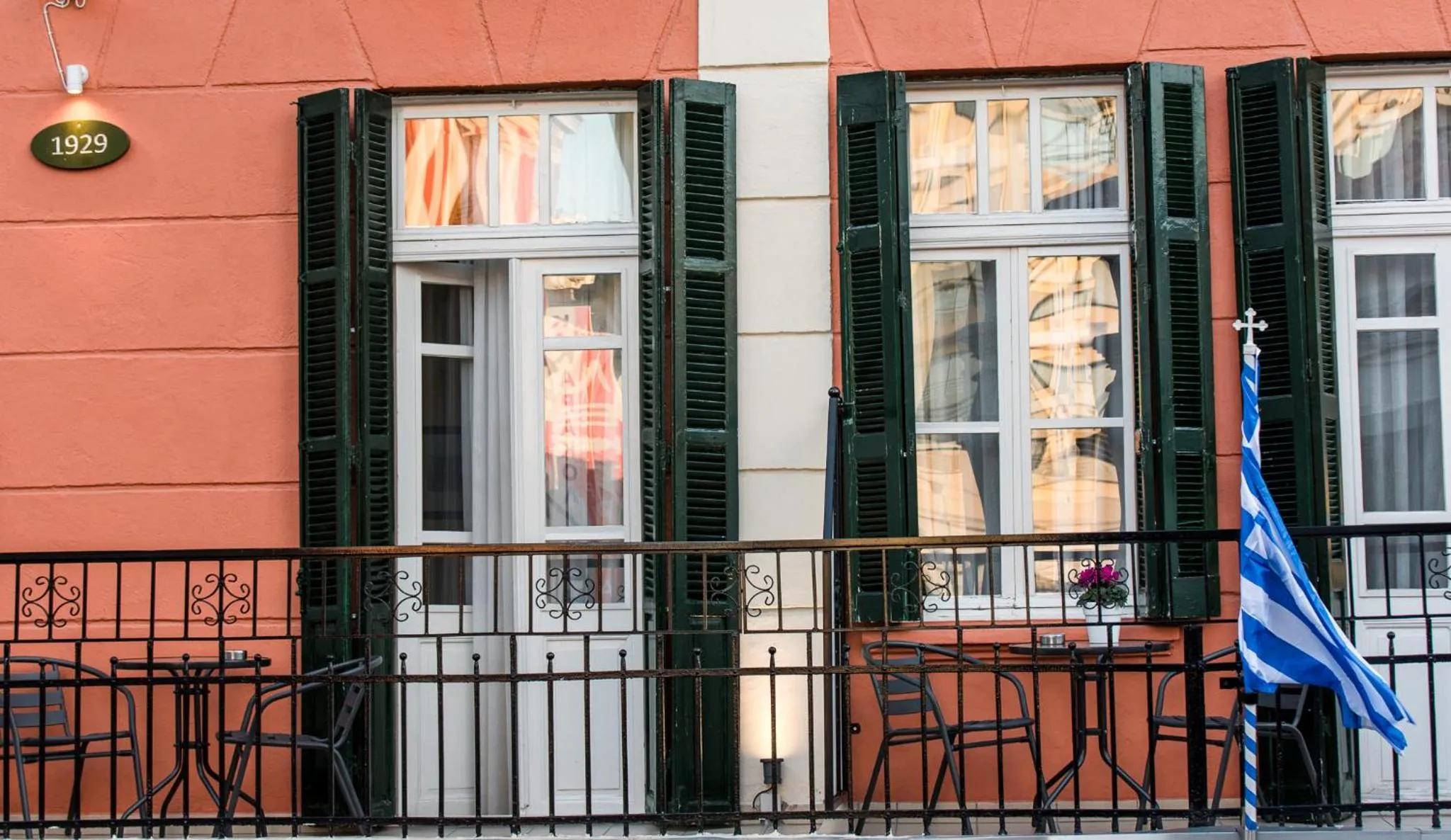 Property building in Old Town Inn