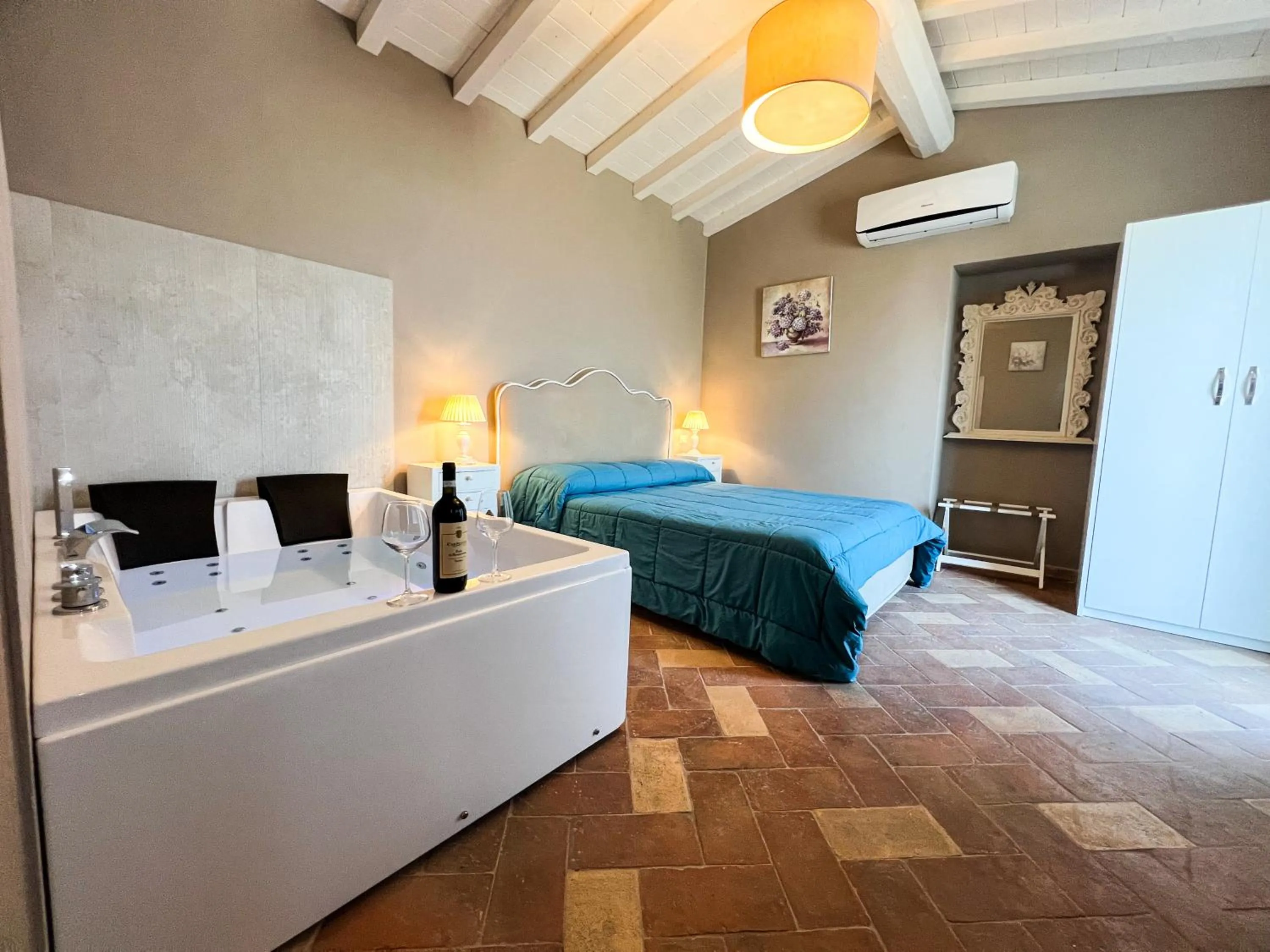 Bed in Antica Quercia Villa & Spa