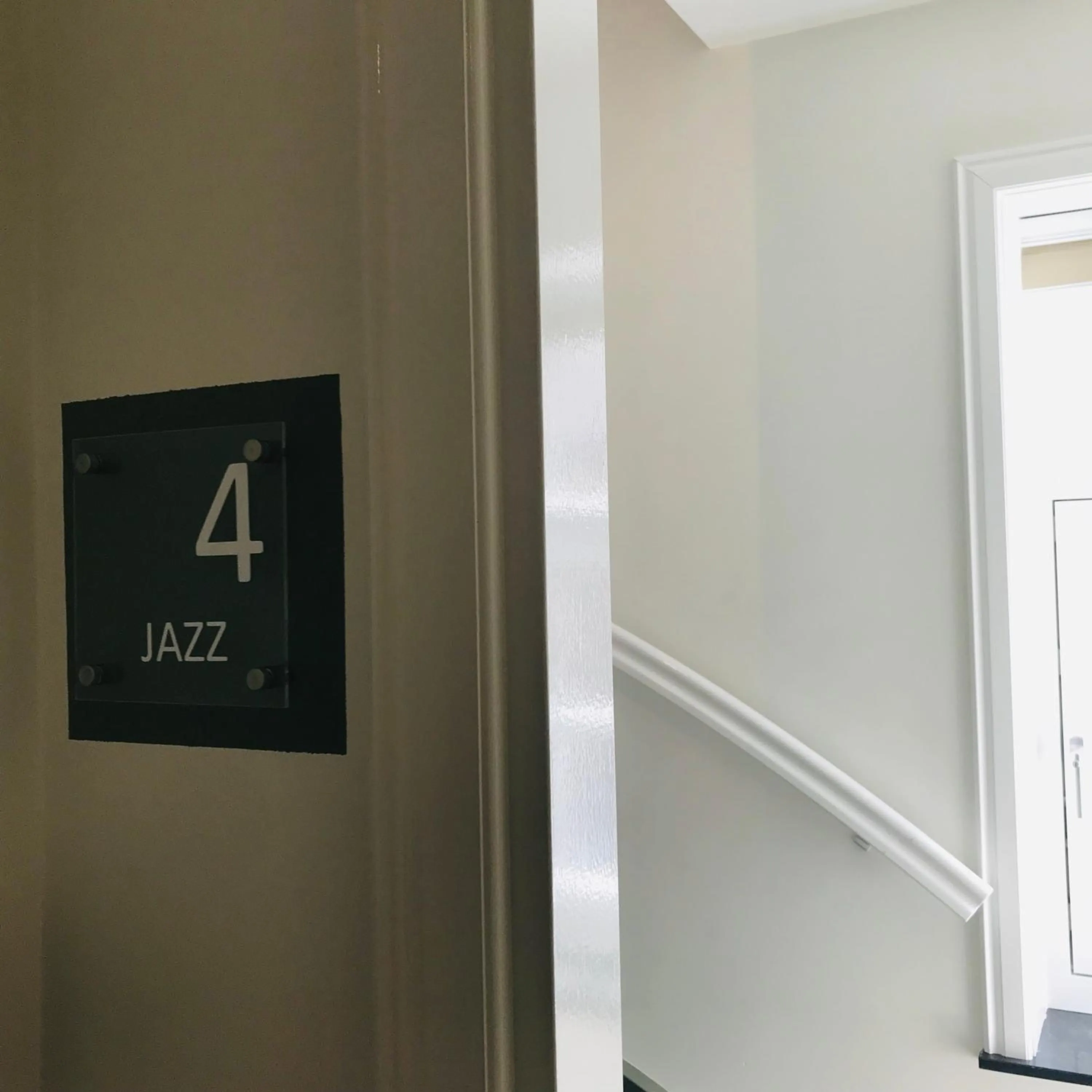 Facade/entrance in Boutique Hotel Nieuw Uilenburg