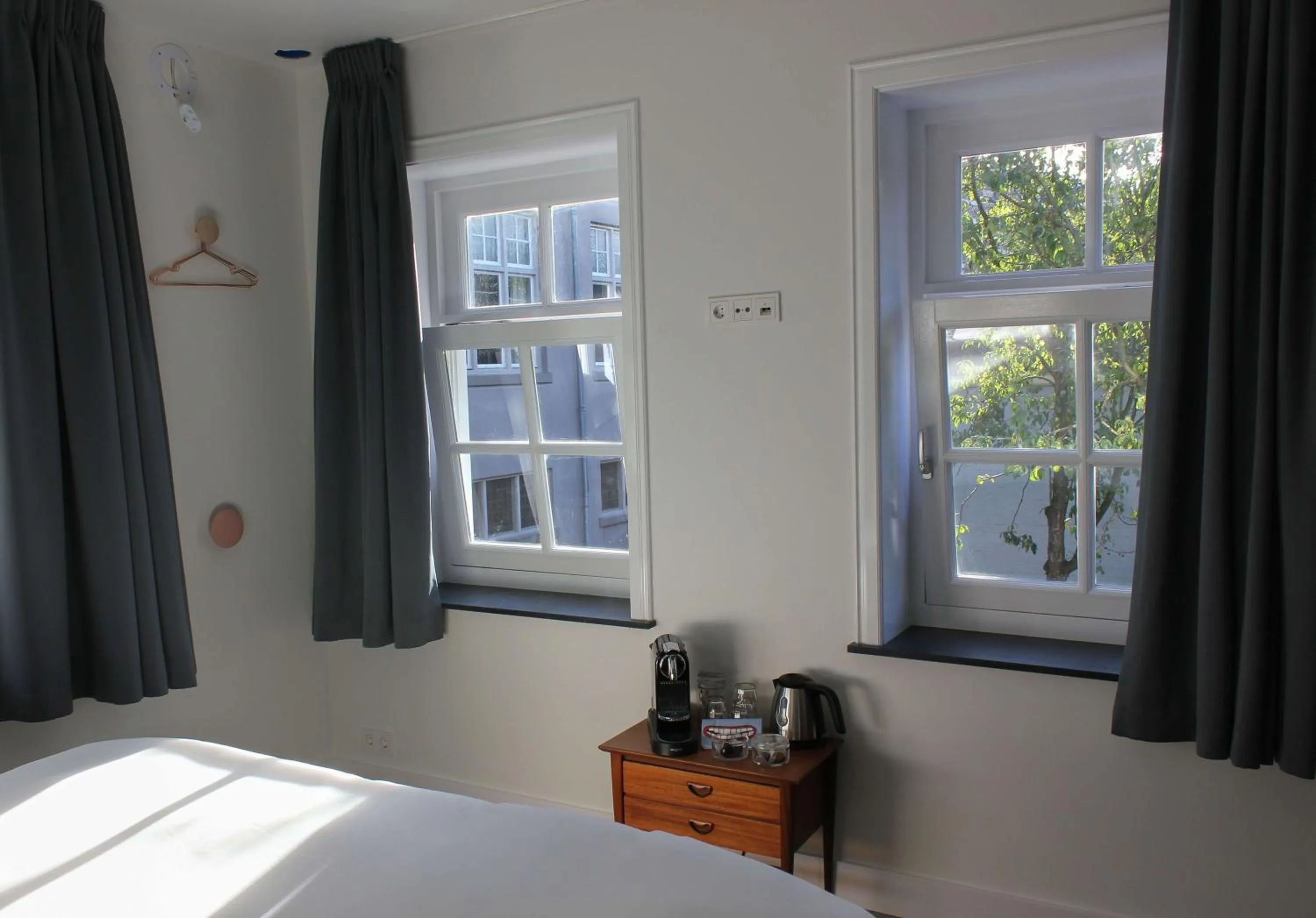 Photo of the whole room, Bed in Boutique Hotel Nieuw Uilenburg